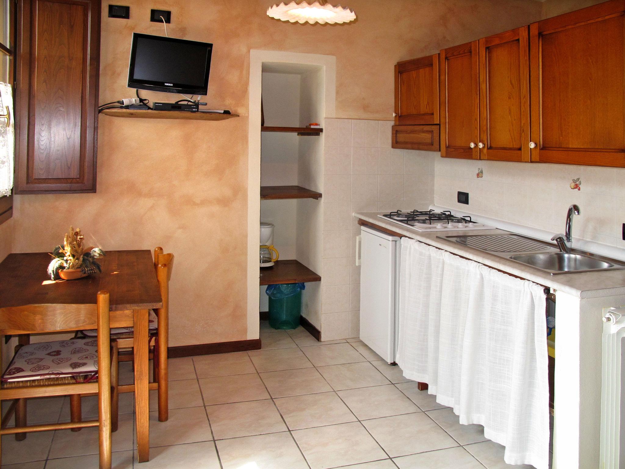 Foto 6 - Apartamento de 1 quarto em Pescia com piscina e jardim