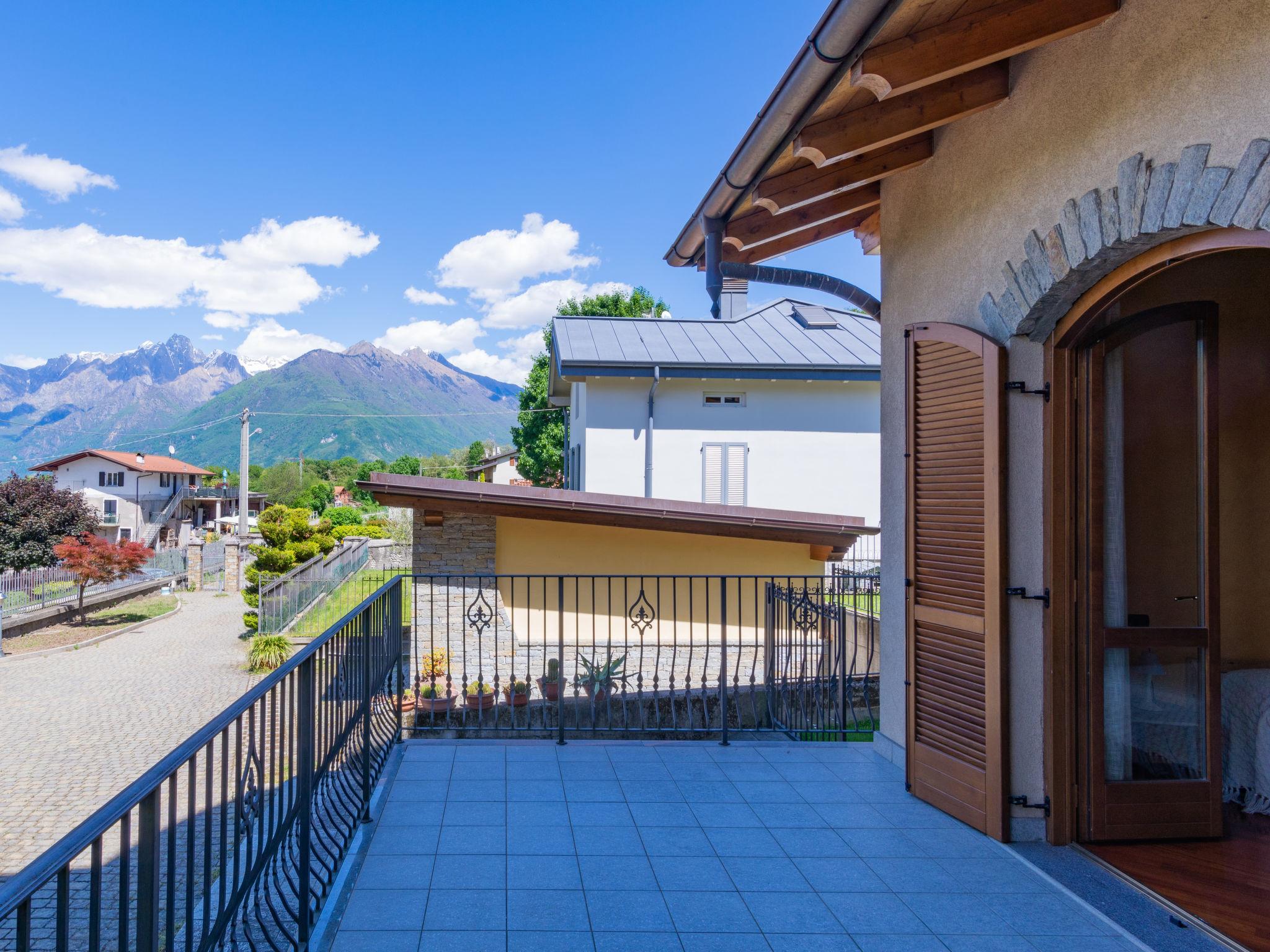 Photo 38 - Appartement de 3 chambres à Colico avec terrasse et vues sur la montagne