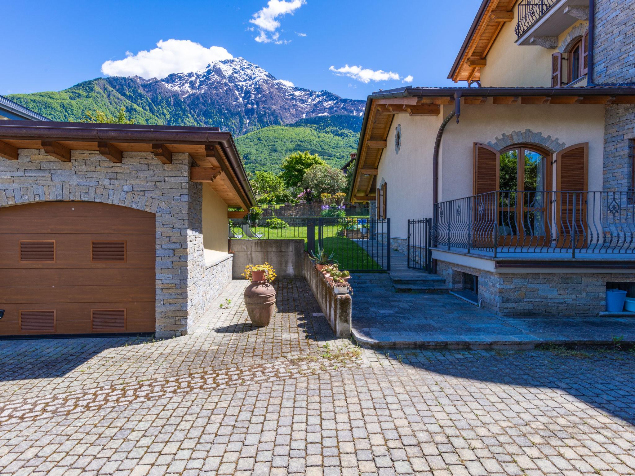 Foto 42 - Apartment mit 3 Schlafzimmern in Colico mit terrasse und blick auf die berge