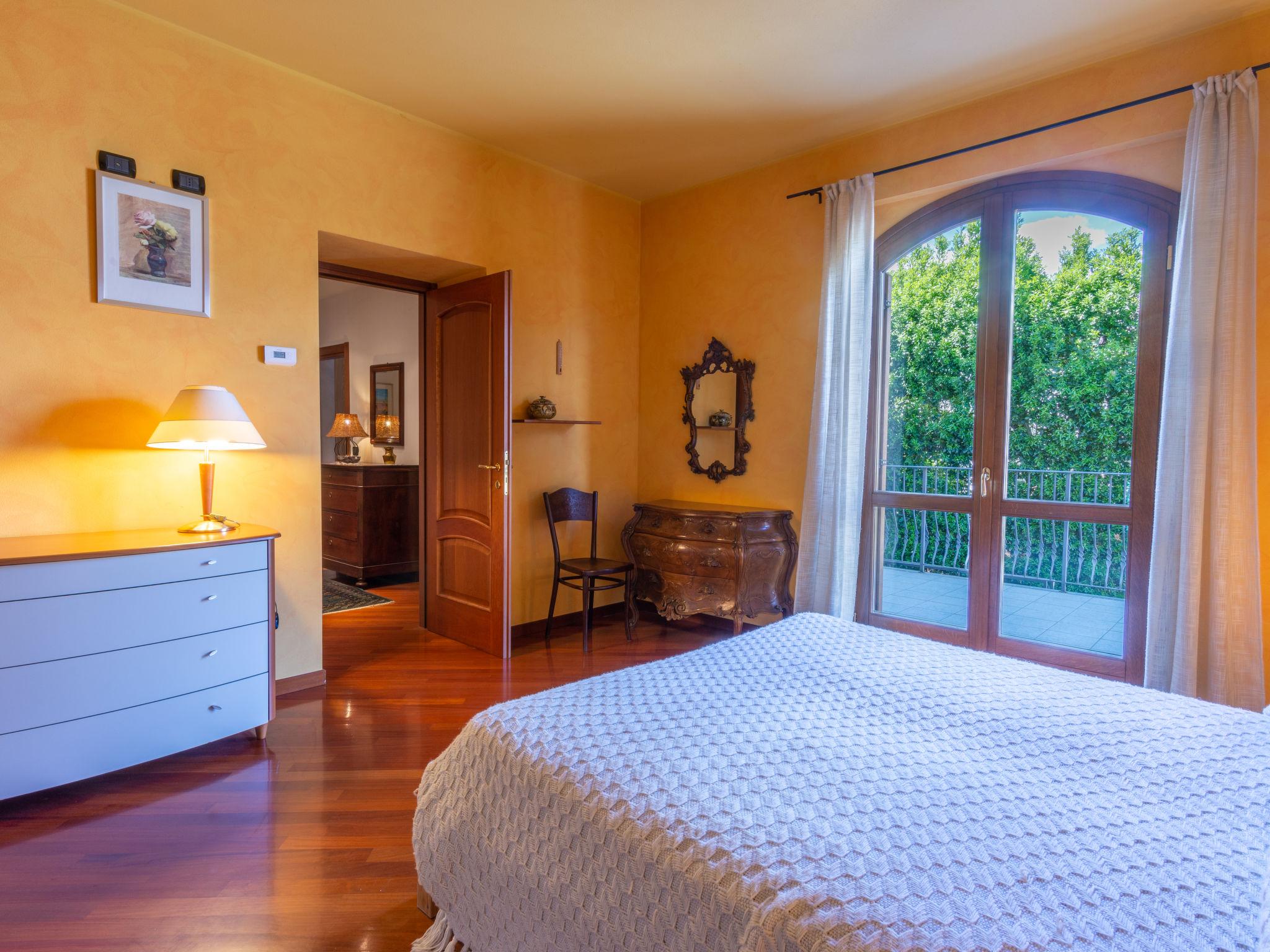 Foto 15 - Apartment mit 3 Schlafzimmern in Colico mit terrasse und blick auf die berge