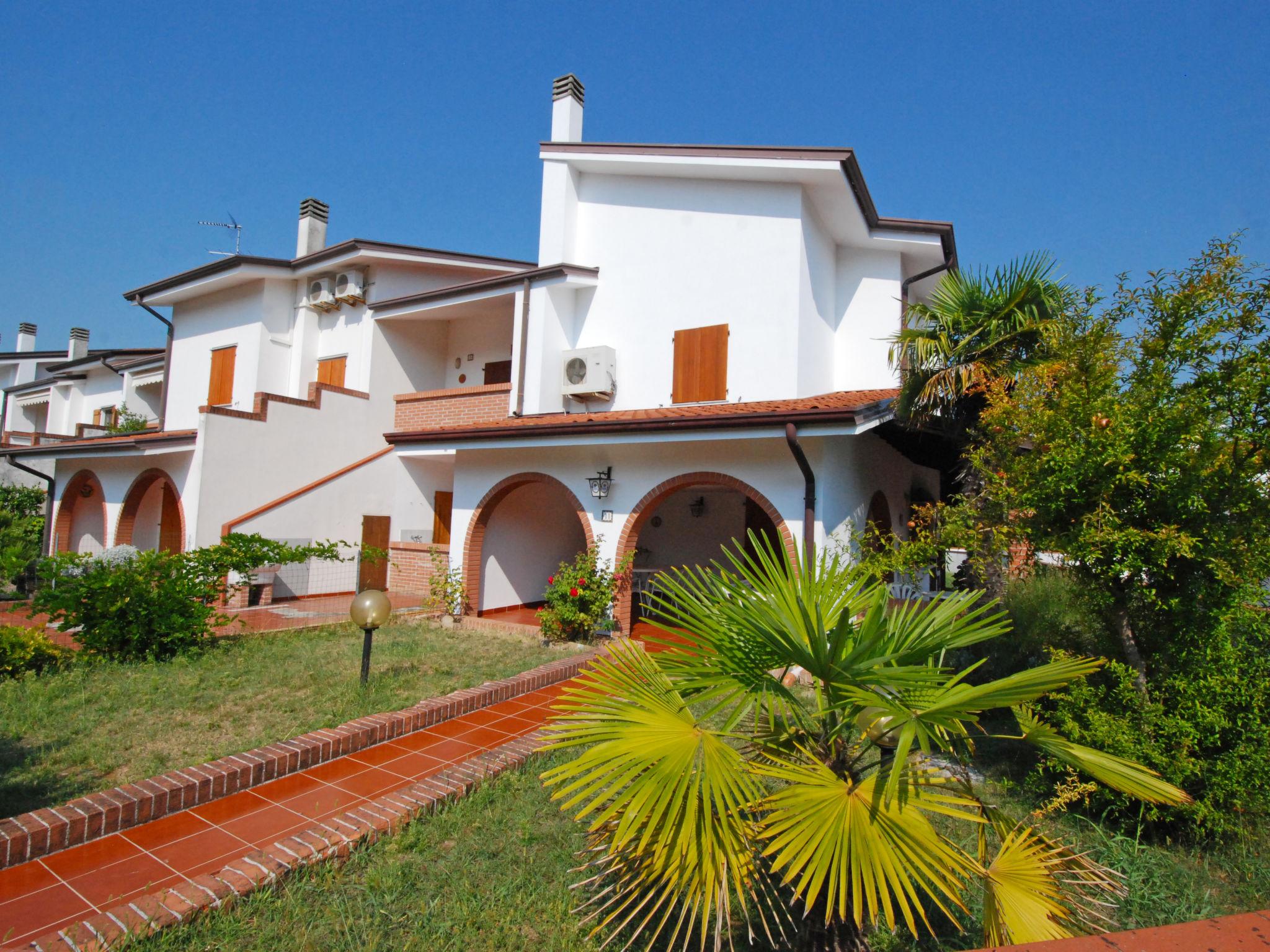 Foto 1 - Apartamento de 1 habitación en Eraclea con jardín y vistas al mar