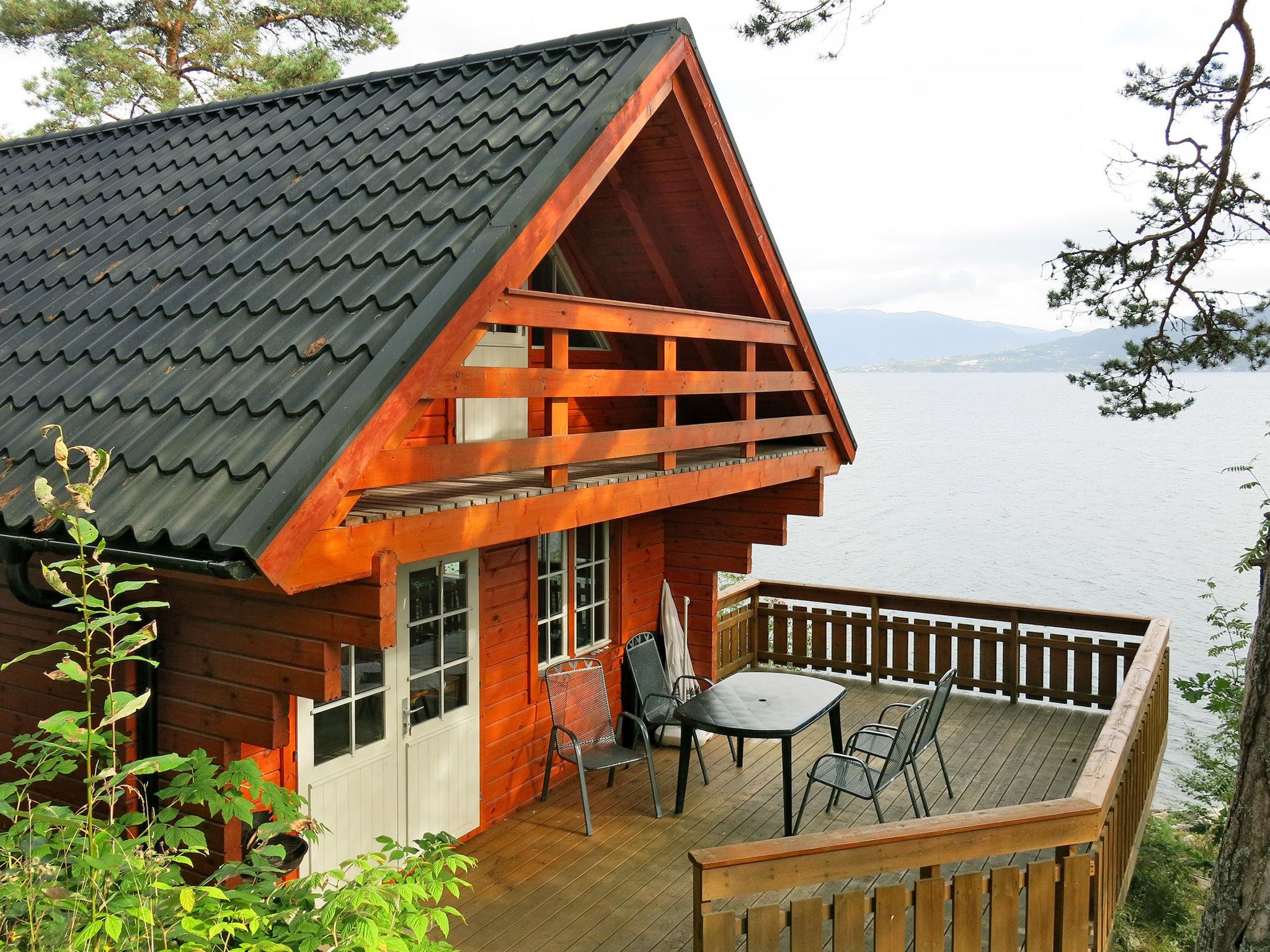 Foto 13 - Casa de 2 habitaciones en Balestrand con terraza y sauna