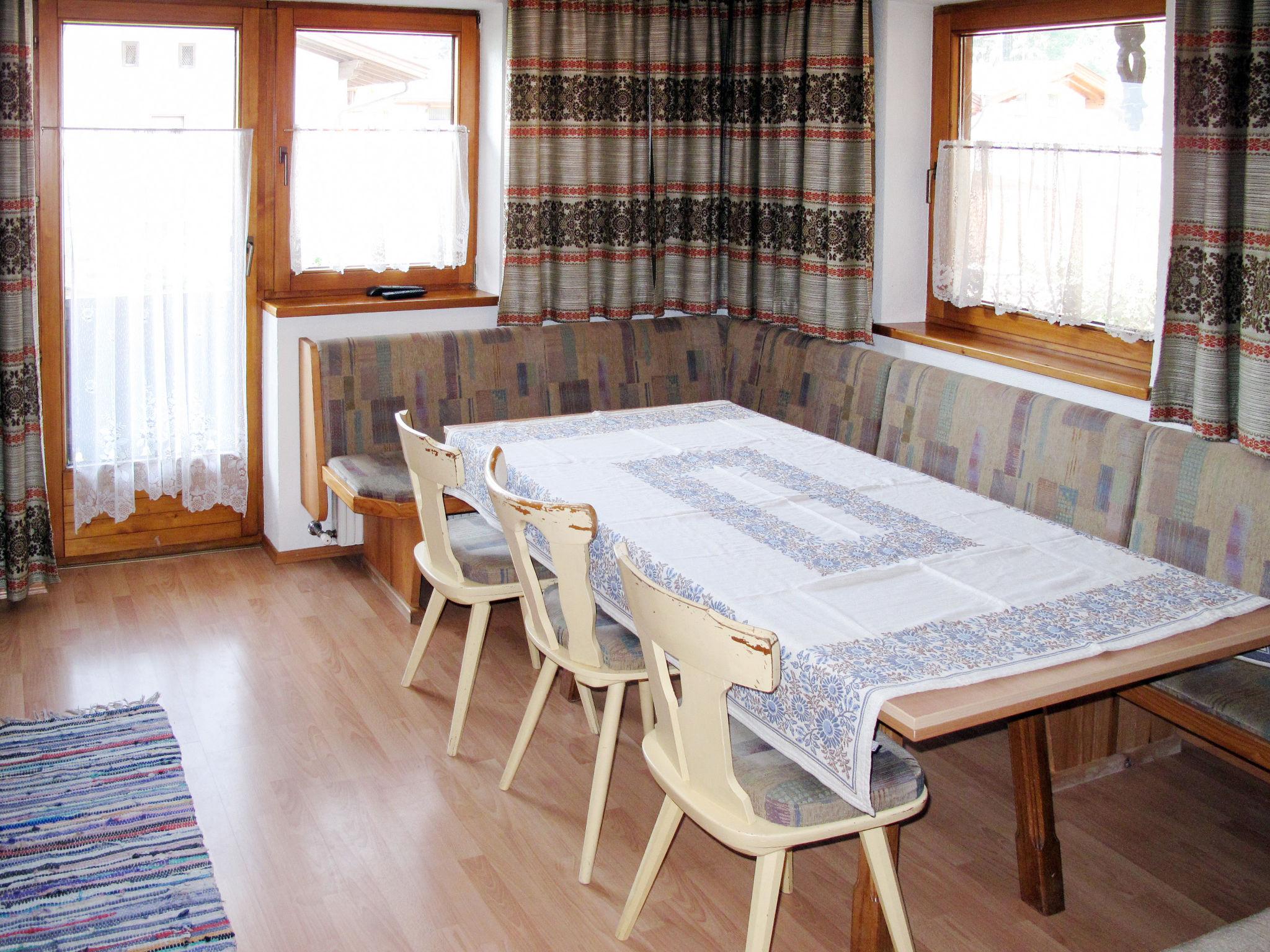 Foto 3 - Apartment mit 3 Schlafzimmern in Aschau im Zillertal mit blick auf die berge