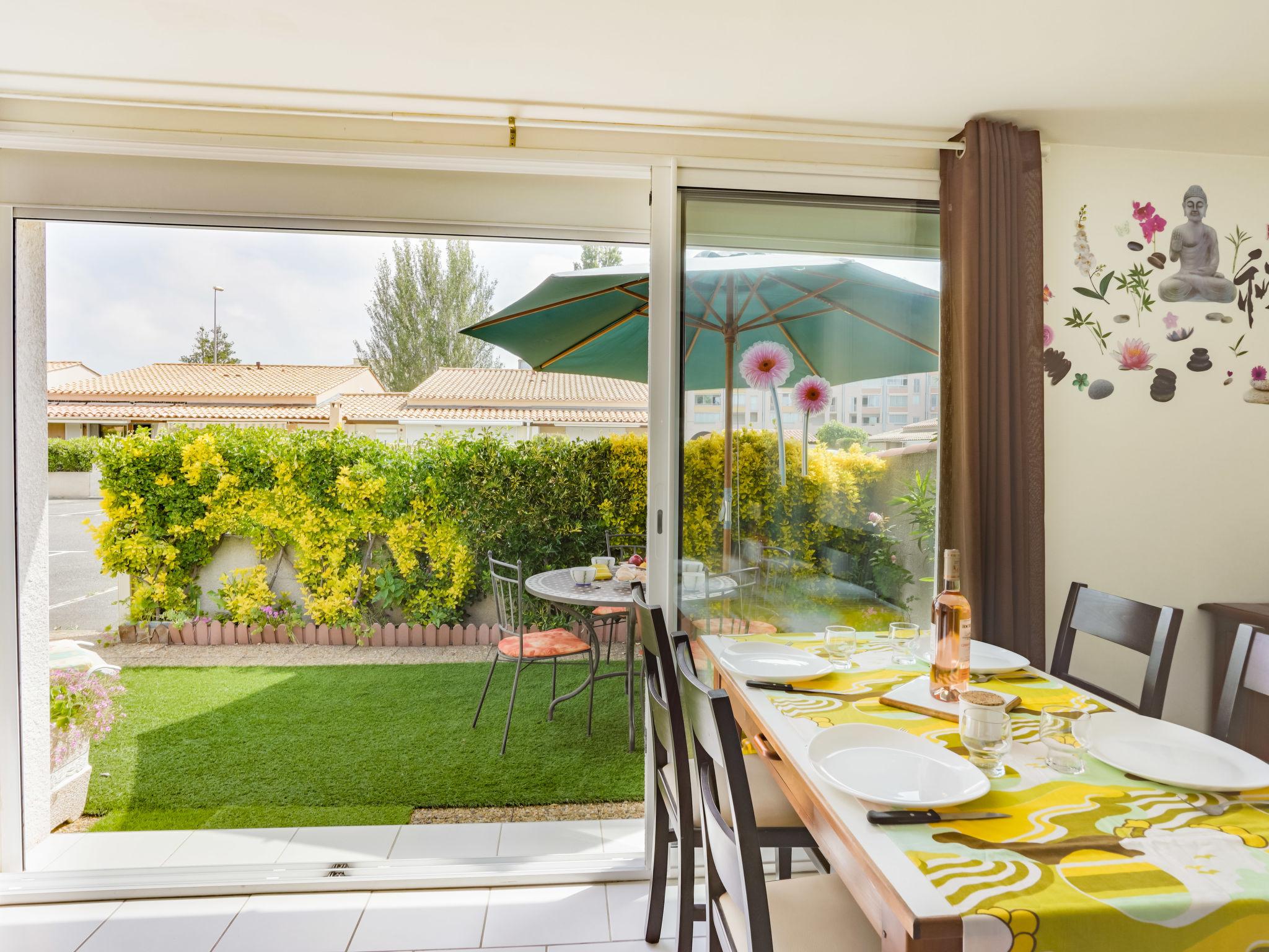 Photo 2 - Maison de 1 chambre à Agde avec piscine et vues à la mer