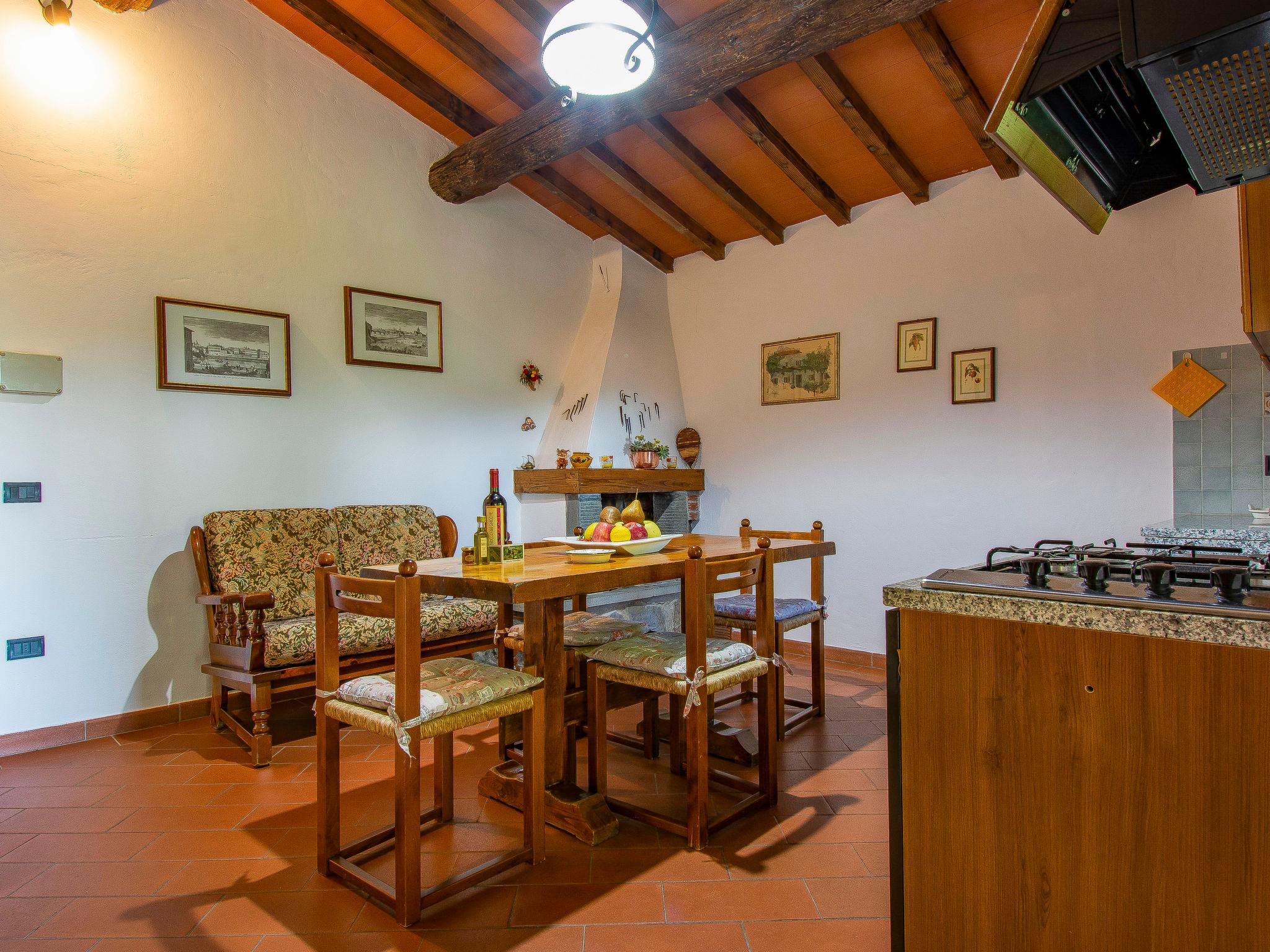 Photo 9 - 2 bedroom House in Loro Ciuffenna with swimming pool and garden