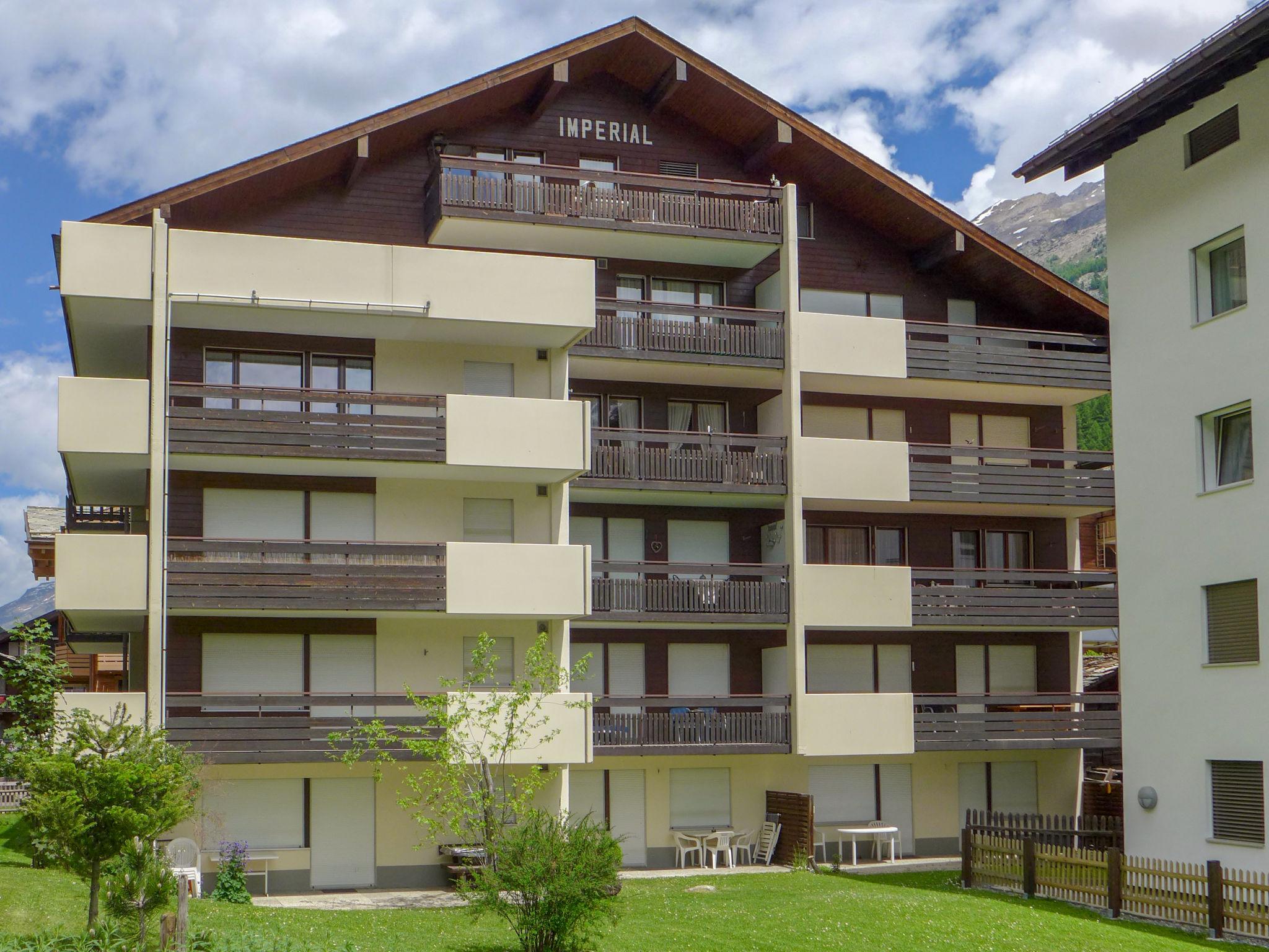 Photo 1 - 1 bedroom Apartment in Zermatt with mountain view