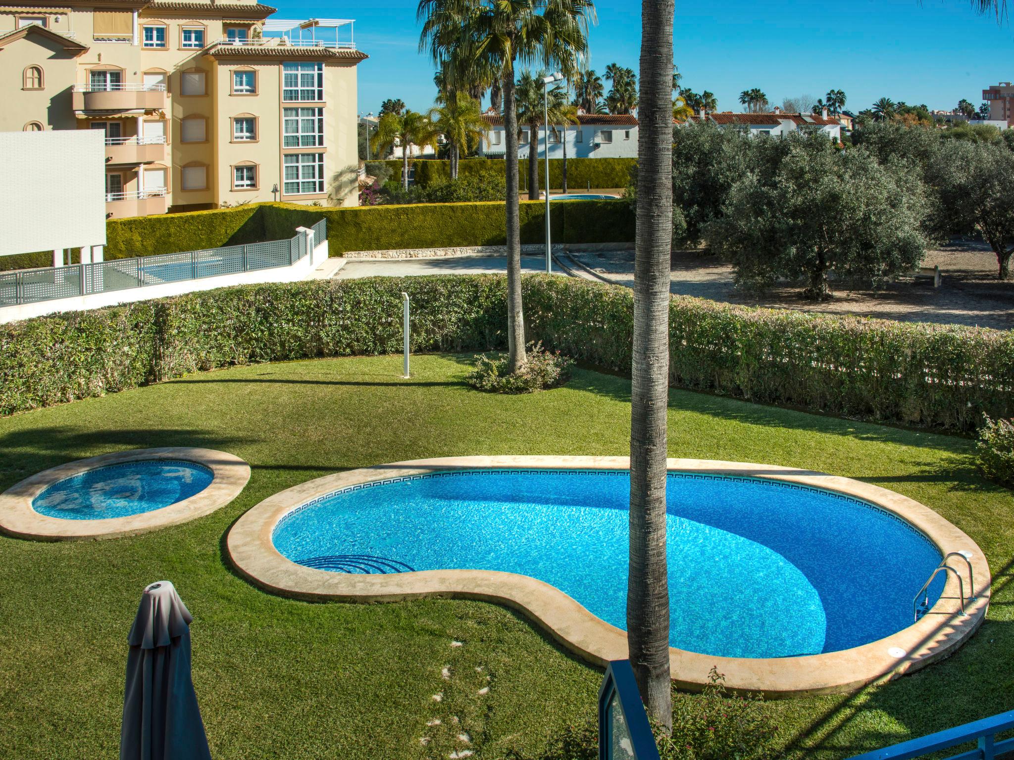 Photo 1 - 2 bedroom Apartment in Oliva with swimming pool and terrace