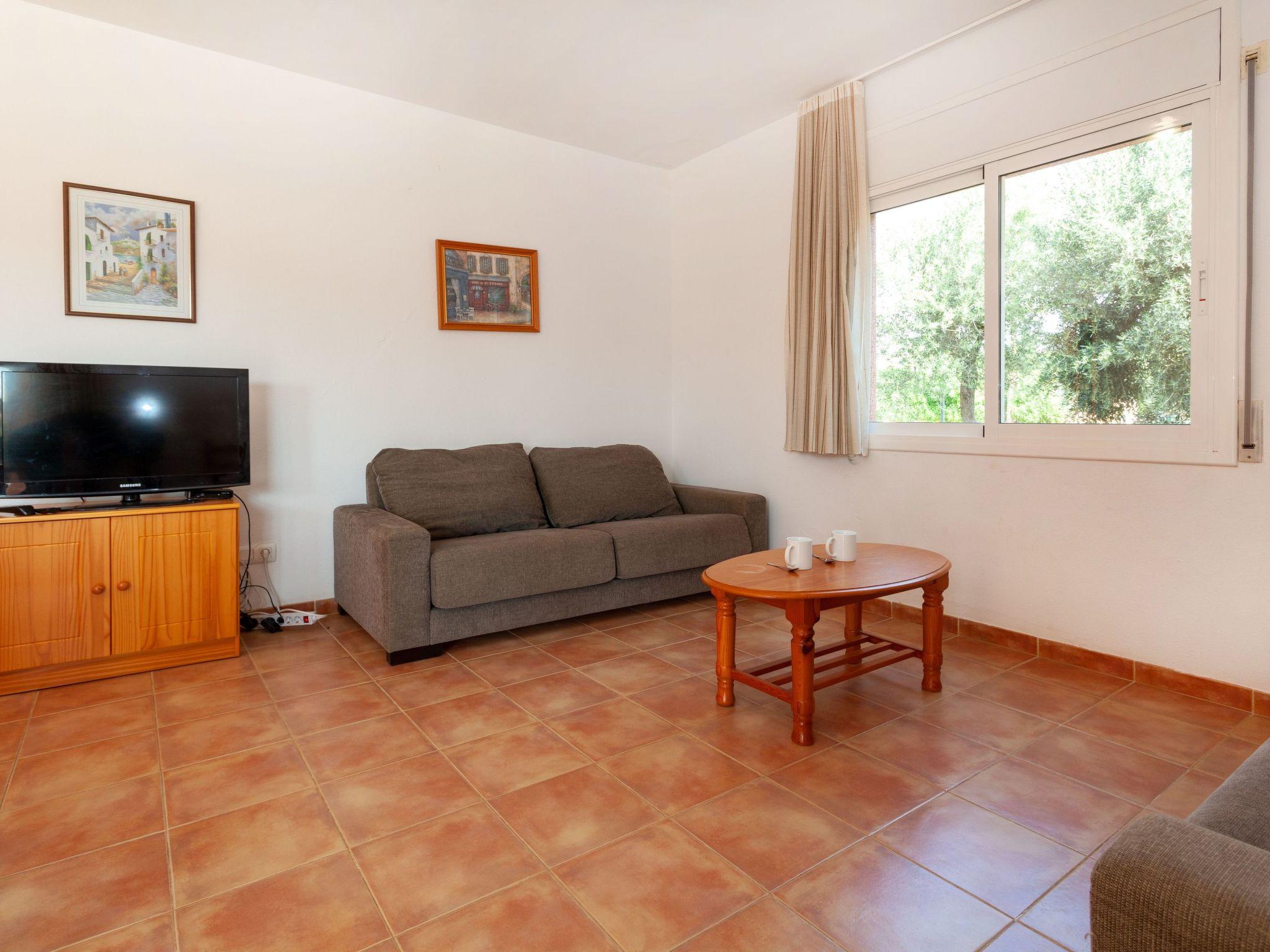 Photo 6 - 4 bedroom House in l'Ametlla de Mar with private pool and garden