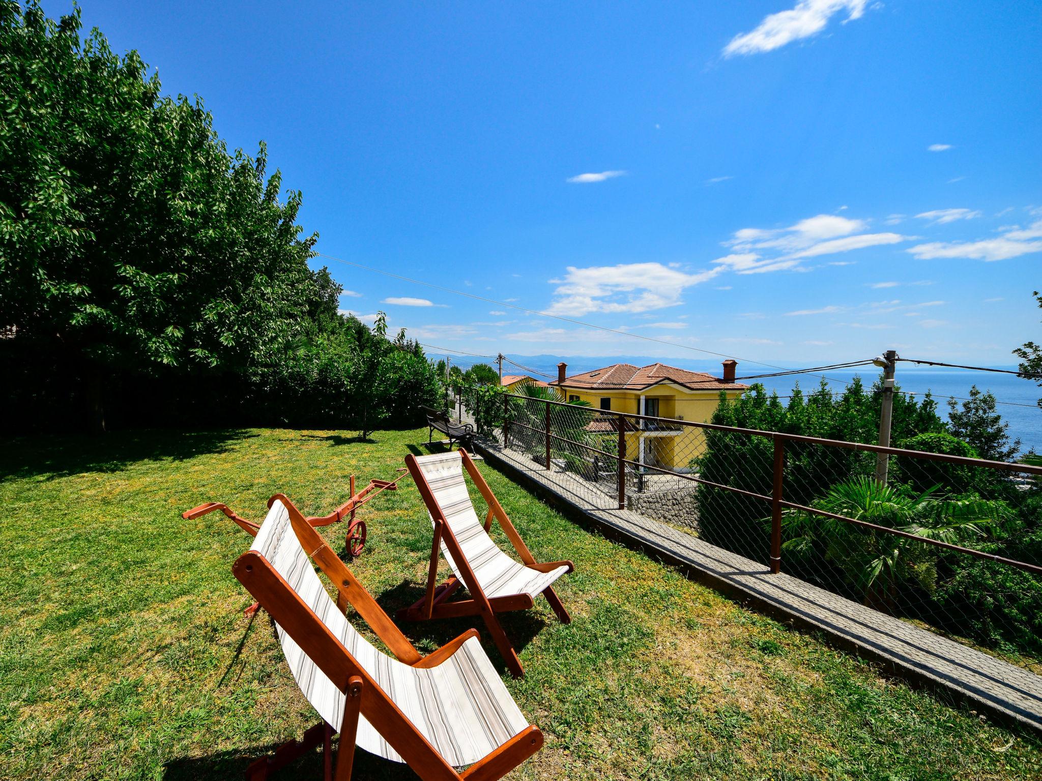 Foto 6 - Apartamento de 1 quarto em Opatija com terraço