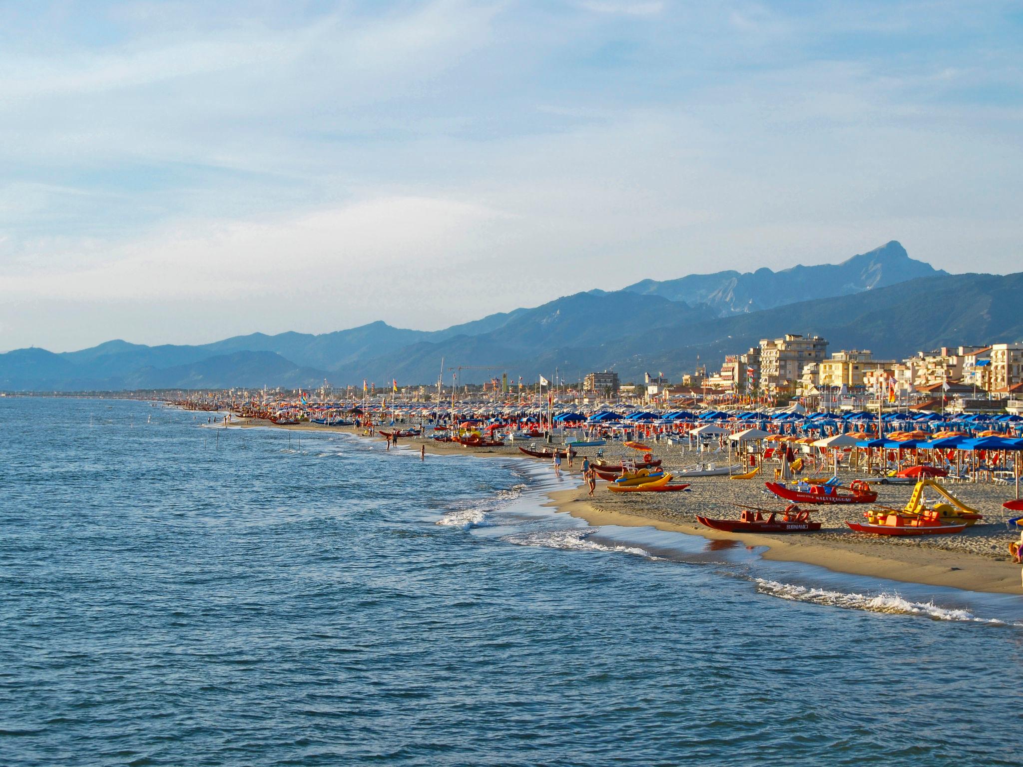 Photo 8 - Appartement de 2 chambres à Viareggio avec terrasse et vues à la mer