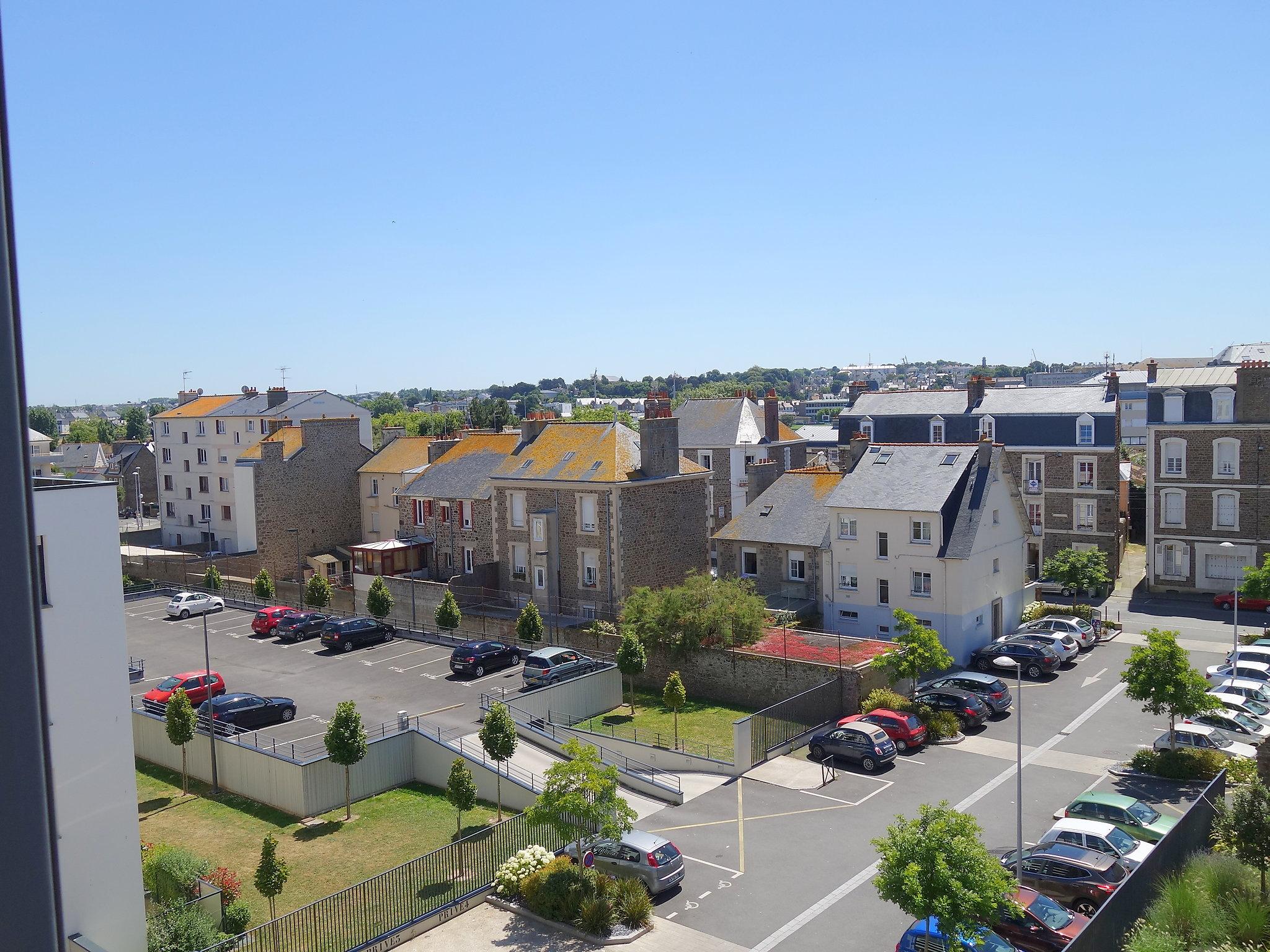 Foto 20 - Appartamento con 2 camere da letto a Saint-Malo con vista mare