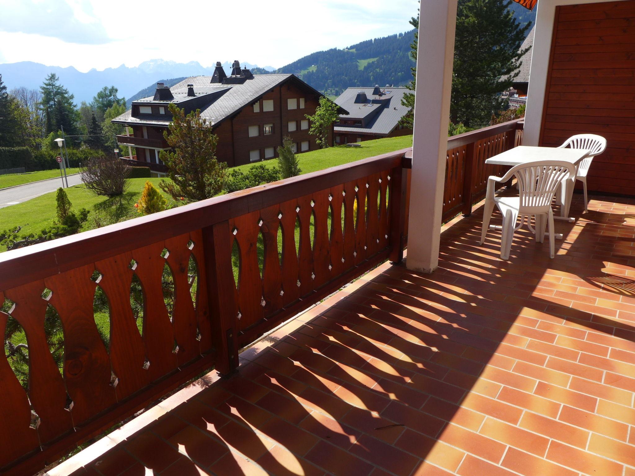 Photo 4 - 1 bedroom Apartment in Ollon with mountain view