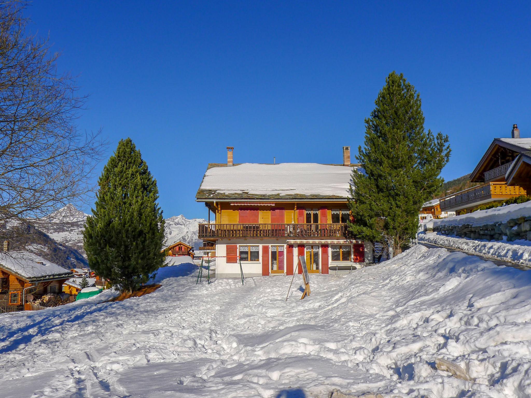 Photo 10 - Appartement de 2 chambres à Grächen avec jardin et vues sur la montagne