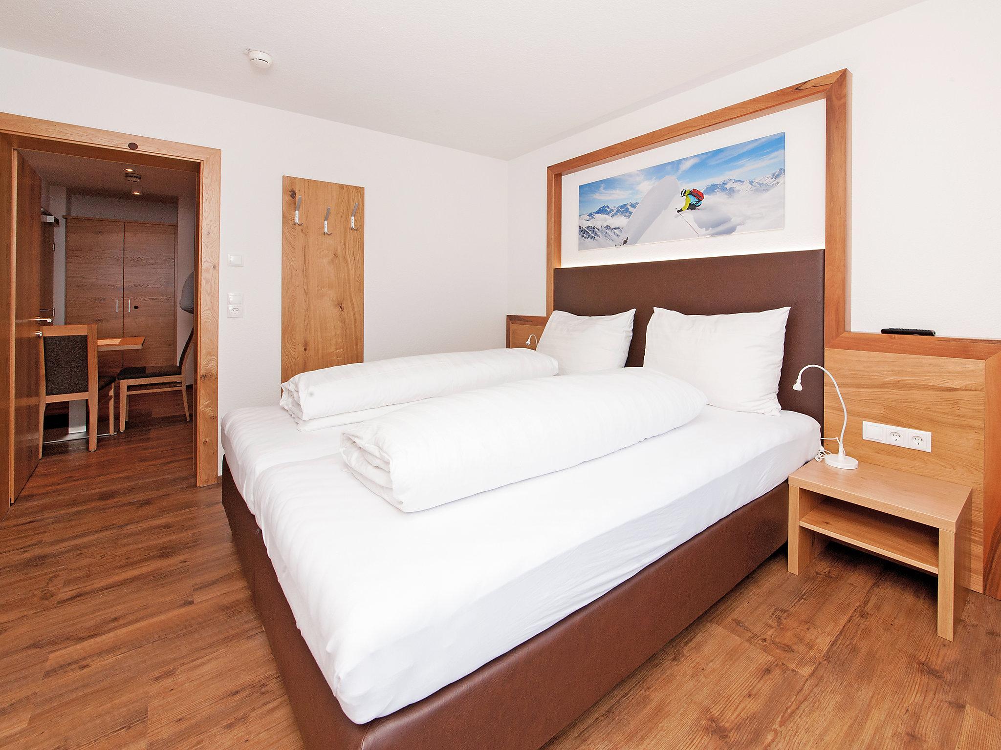 Foto 5 - Apartment mit 1 Schlafzimmer in Pettneu am Arlberg mit garten und blick auf die berge