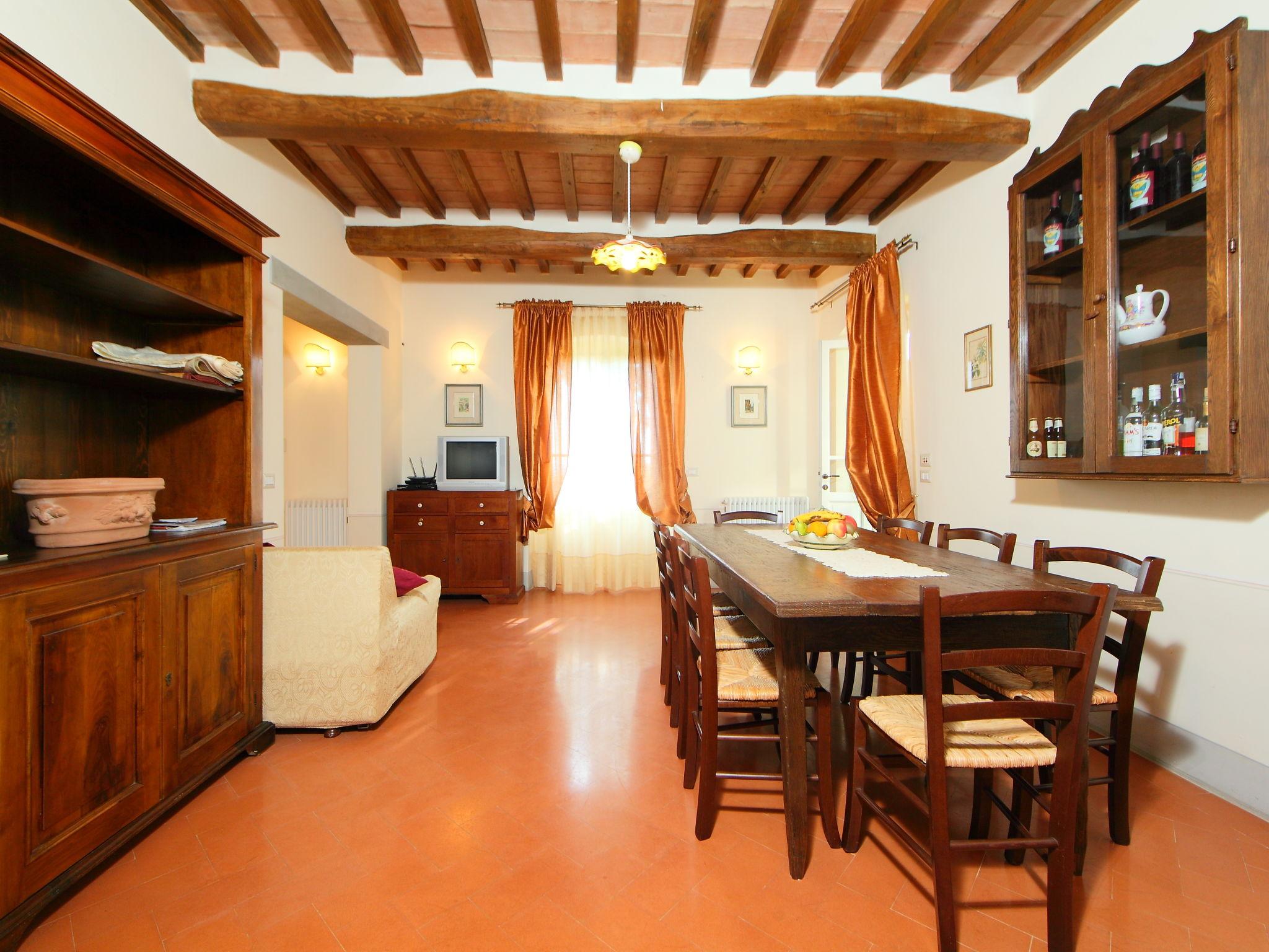 Foto 9 - Haus mit 3 Schlafzimmern in Cortona mit privater pool und garten