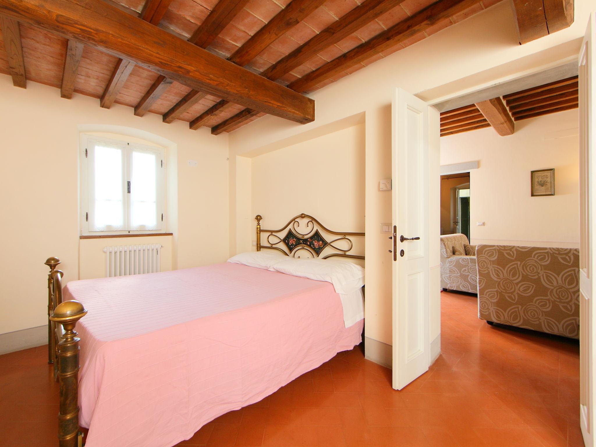 Foto 15 - Haus mit 3 Schlafzimmern in Cortona mit privater pool und garten