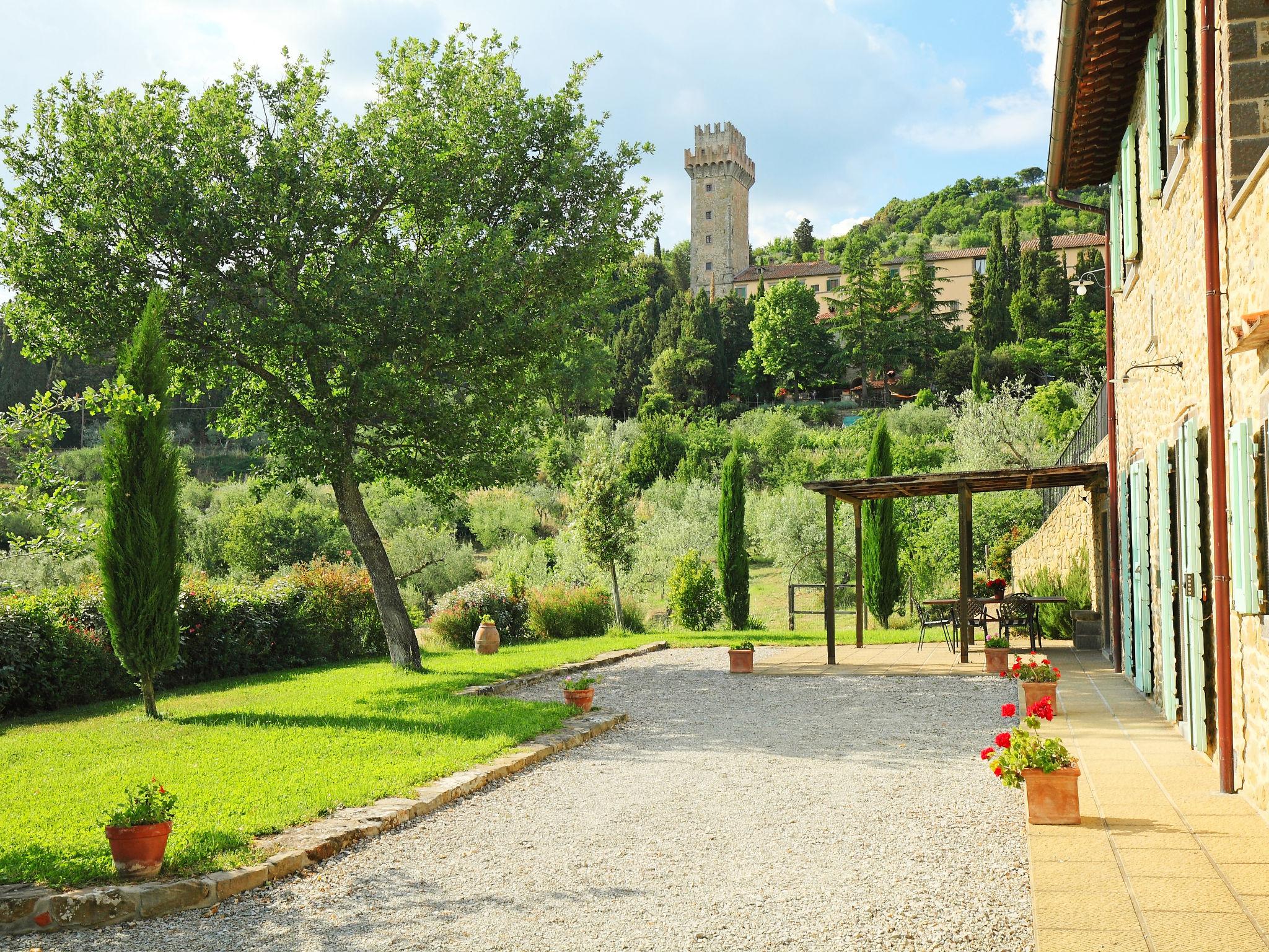 Foto 23 - Casa de 3 quartos em Cortona com piscina privada e jardim