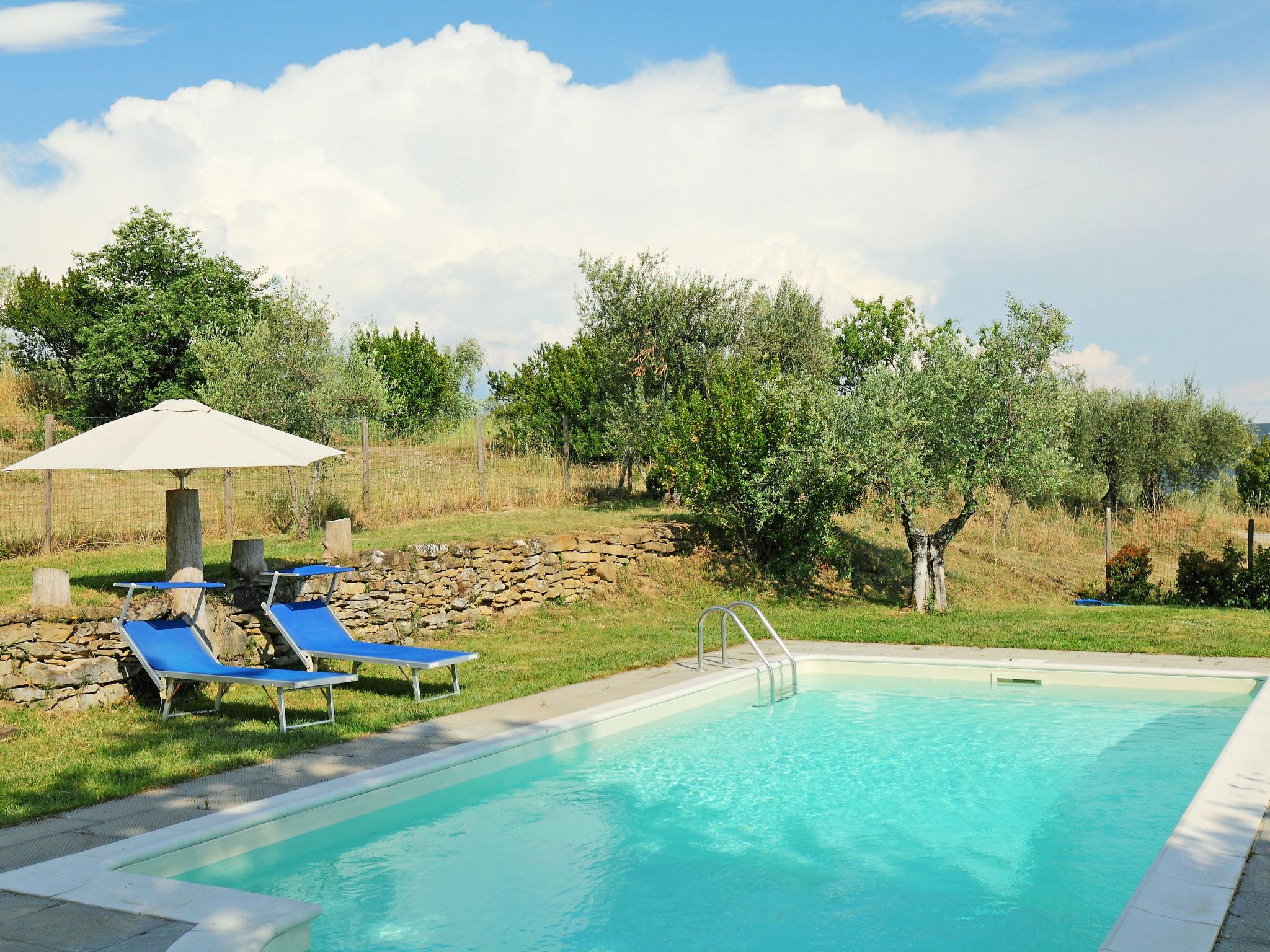 Foto 3 - Haus mit 3 Schlafzimmern in Cortona mit privater pool und garten