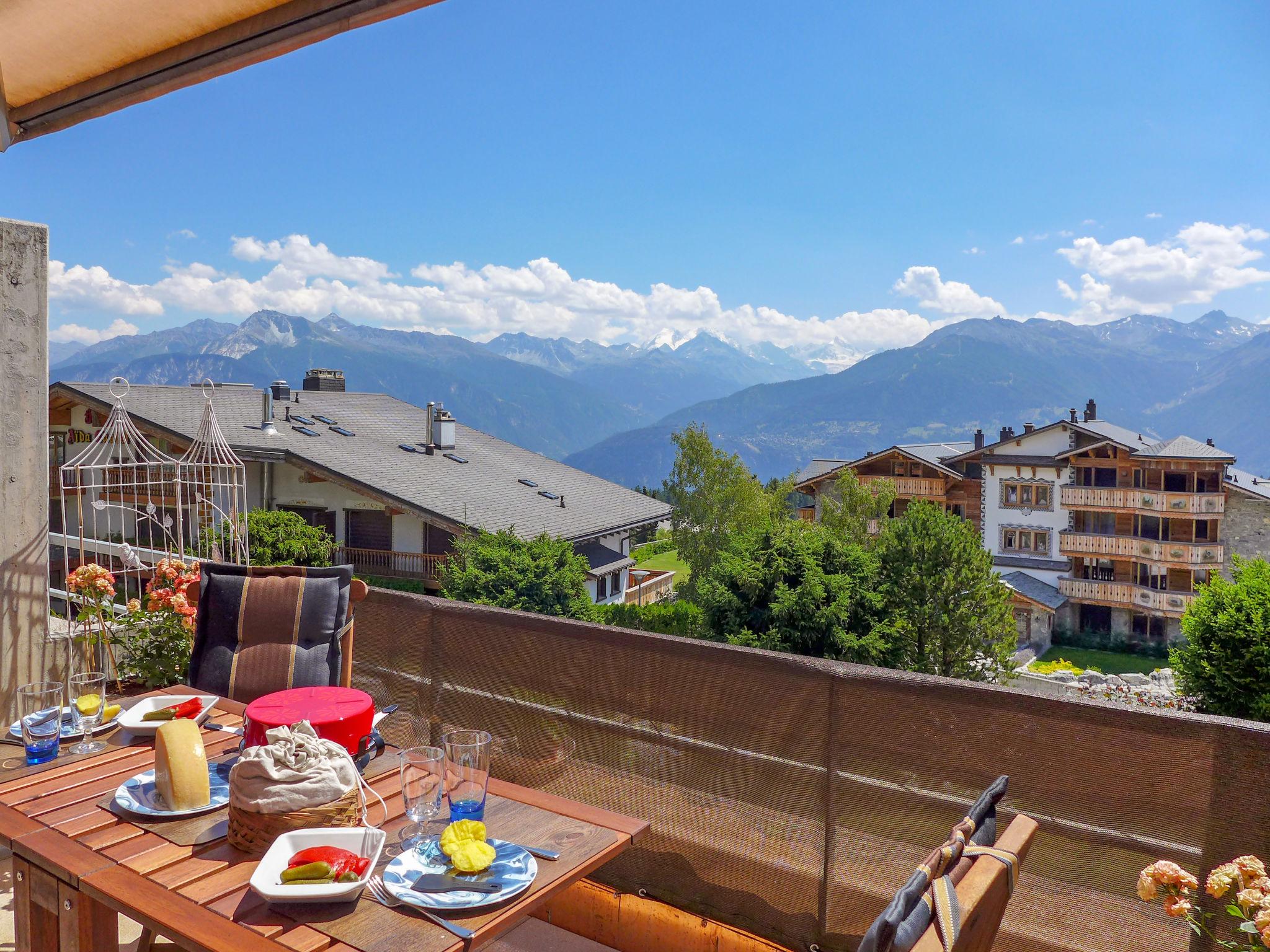 Foto 20 - Apartamento en Crans-Montana con piscina y vistas a la montaña