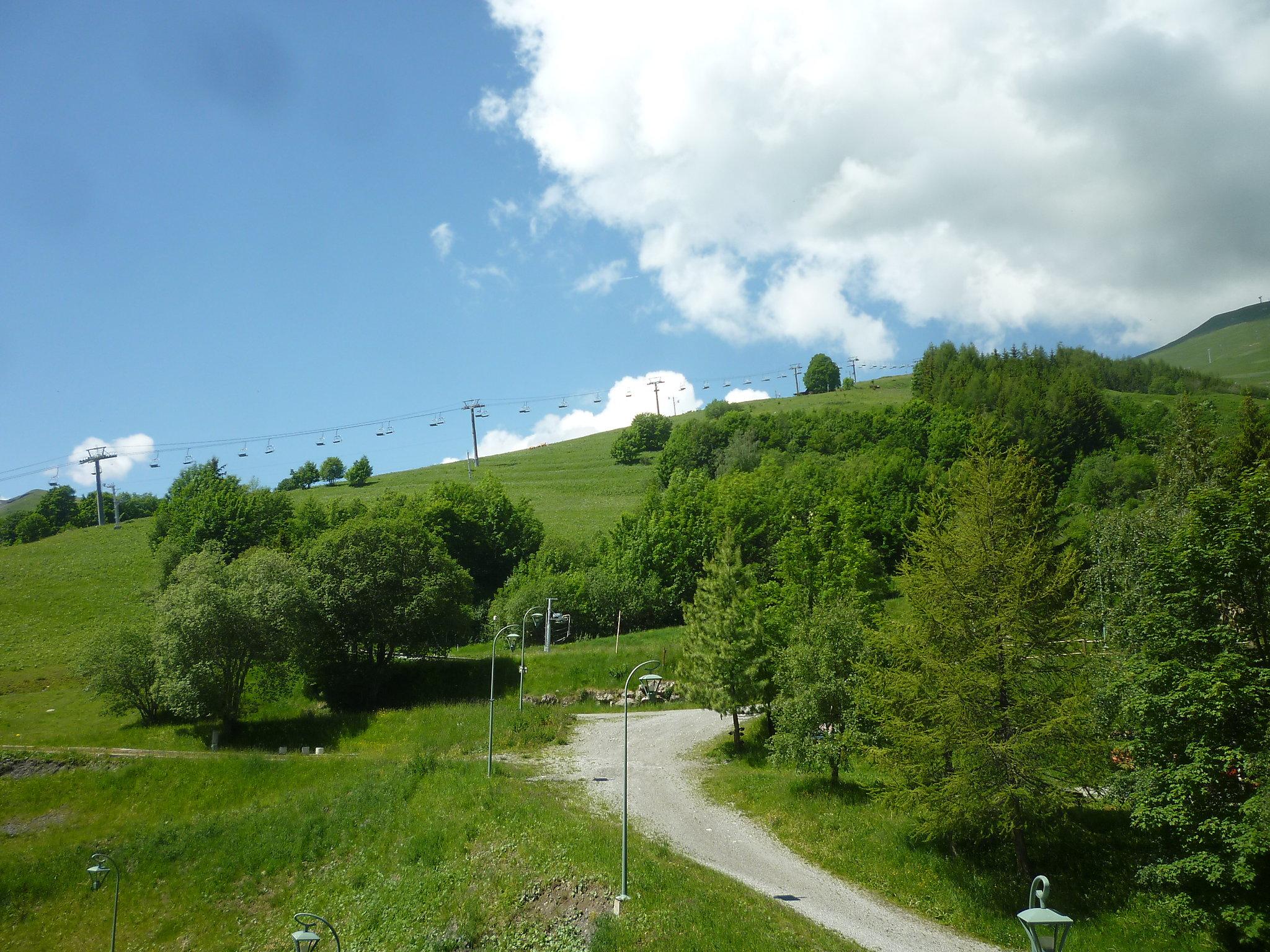 Foto 5 - Appartamento con 2 camere da letto a Villarembert con piscina e vista sulle montagne