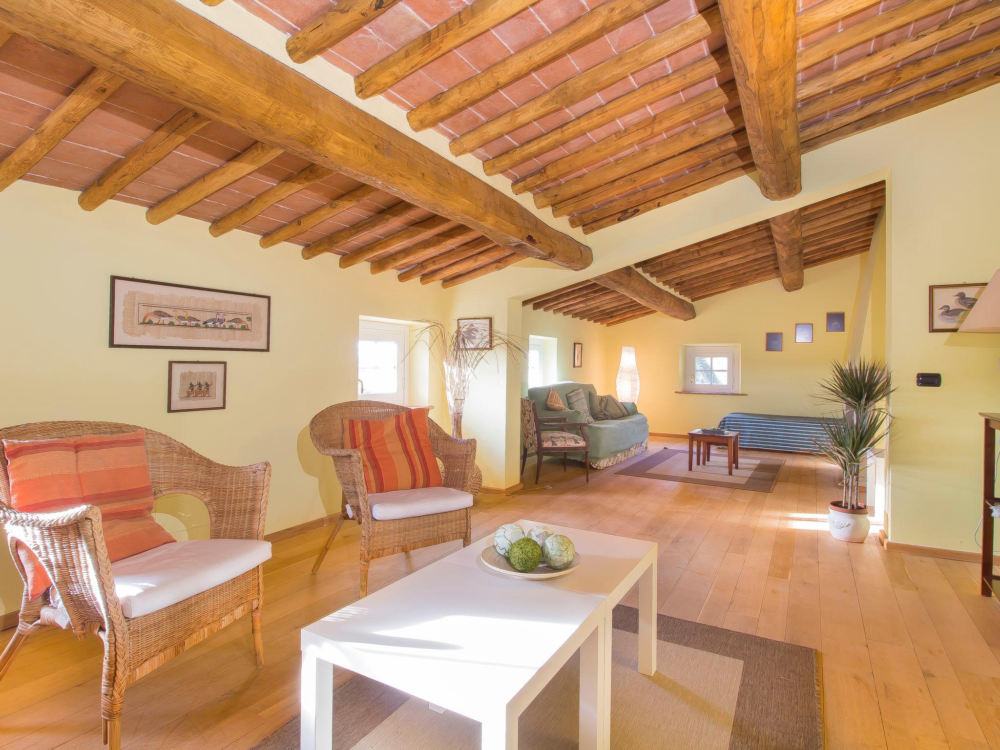 Photo 16 - 5 bedroom House in San Vincenzo with private pool and sea view