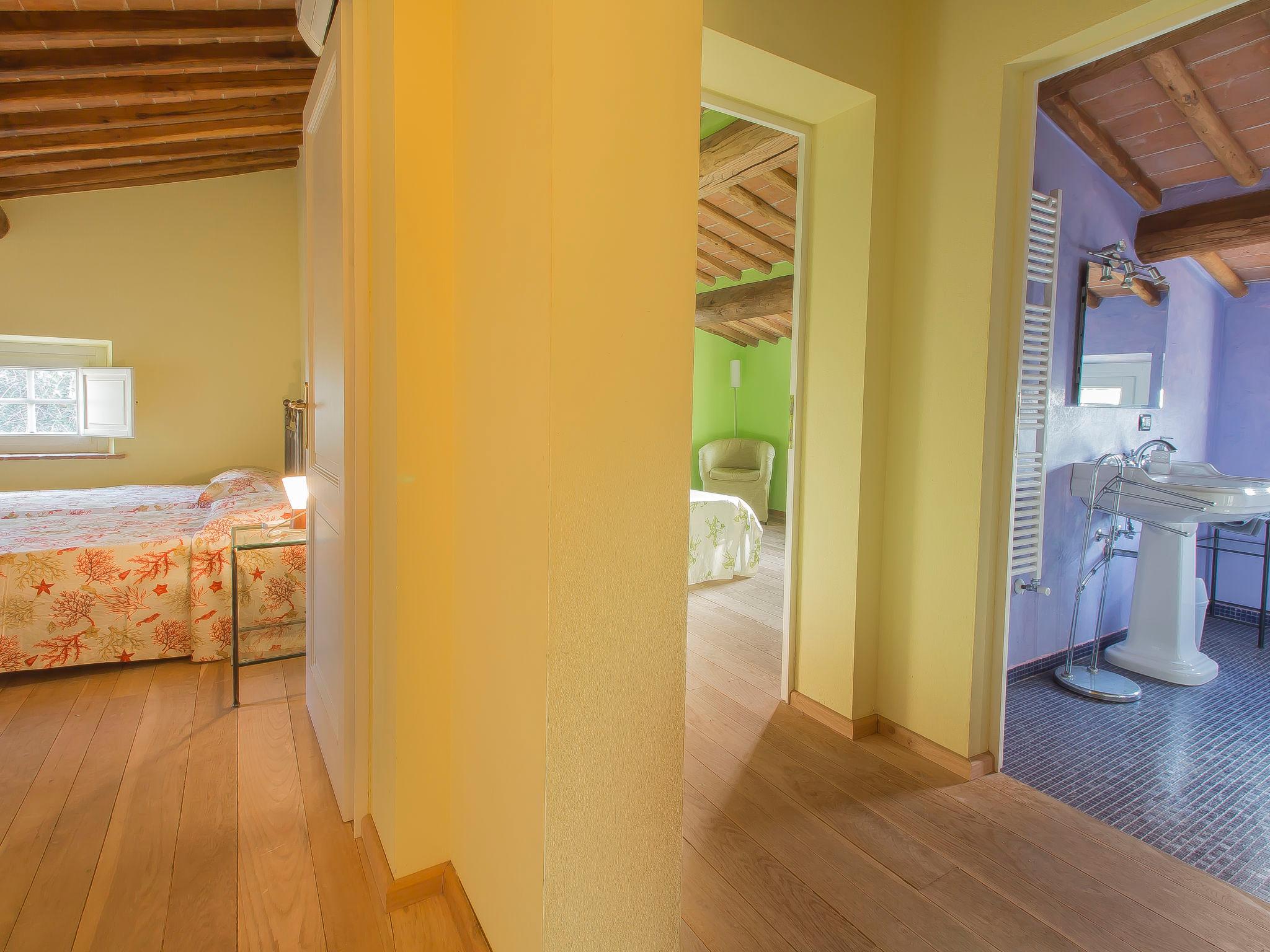 Photo 18 - Maison de 5 chambres à San Vincenzo avec piscine privée et vues à la mer