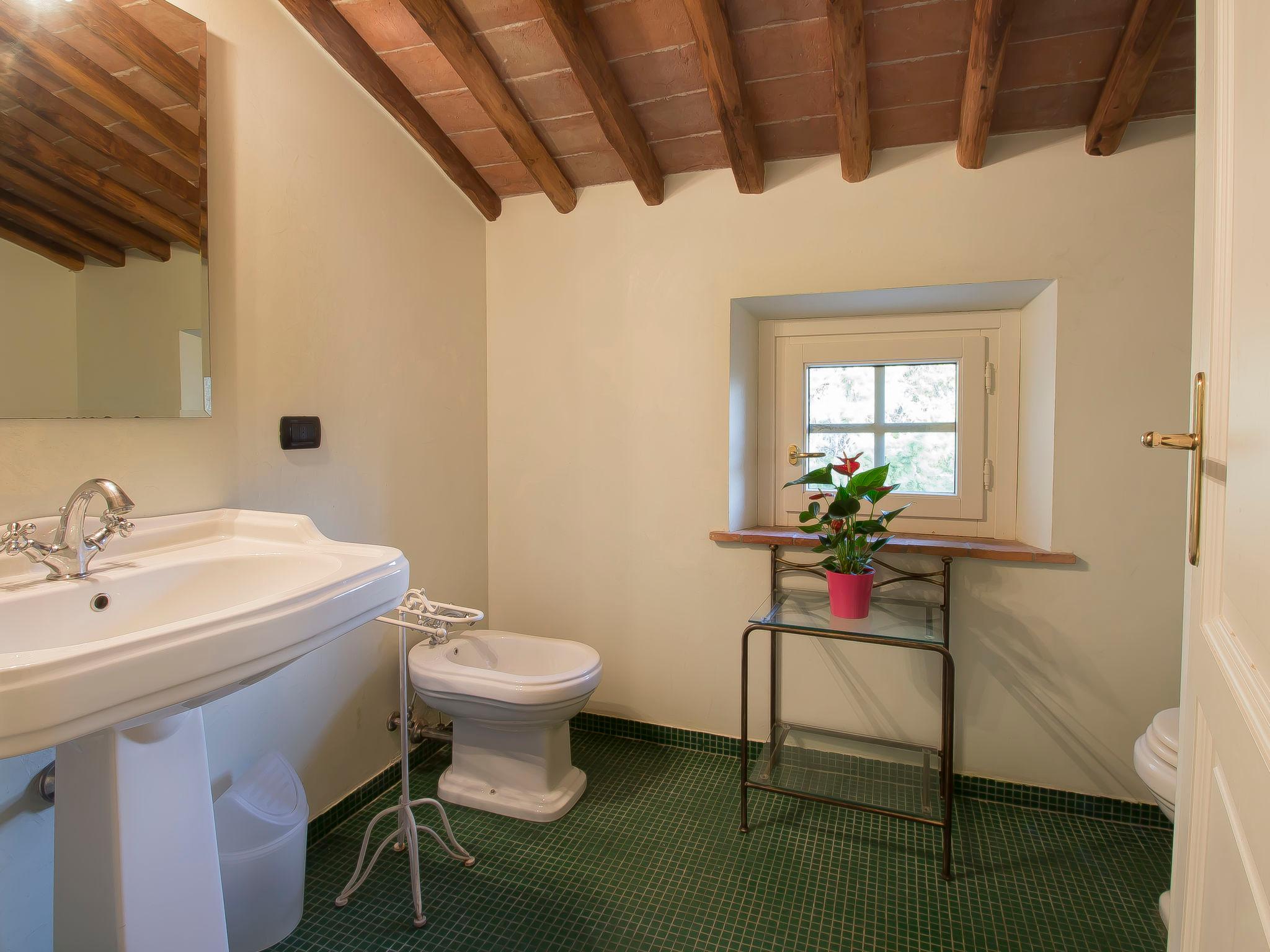 Foto 23 - Haus mit 5 Schlafzimmern in San Vincenzo mit privater pool und blick aufs meer