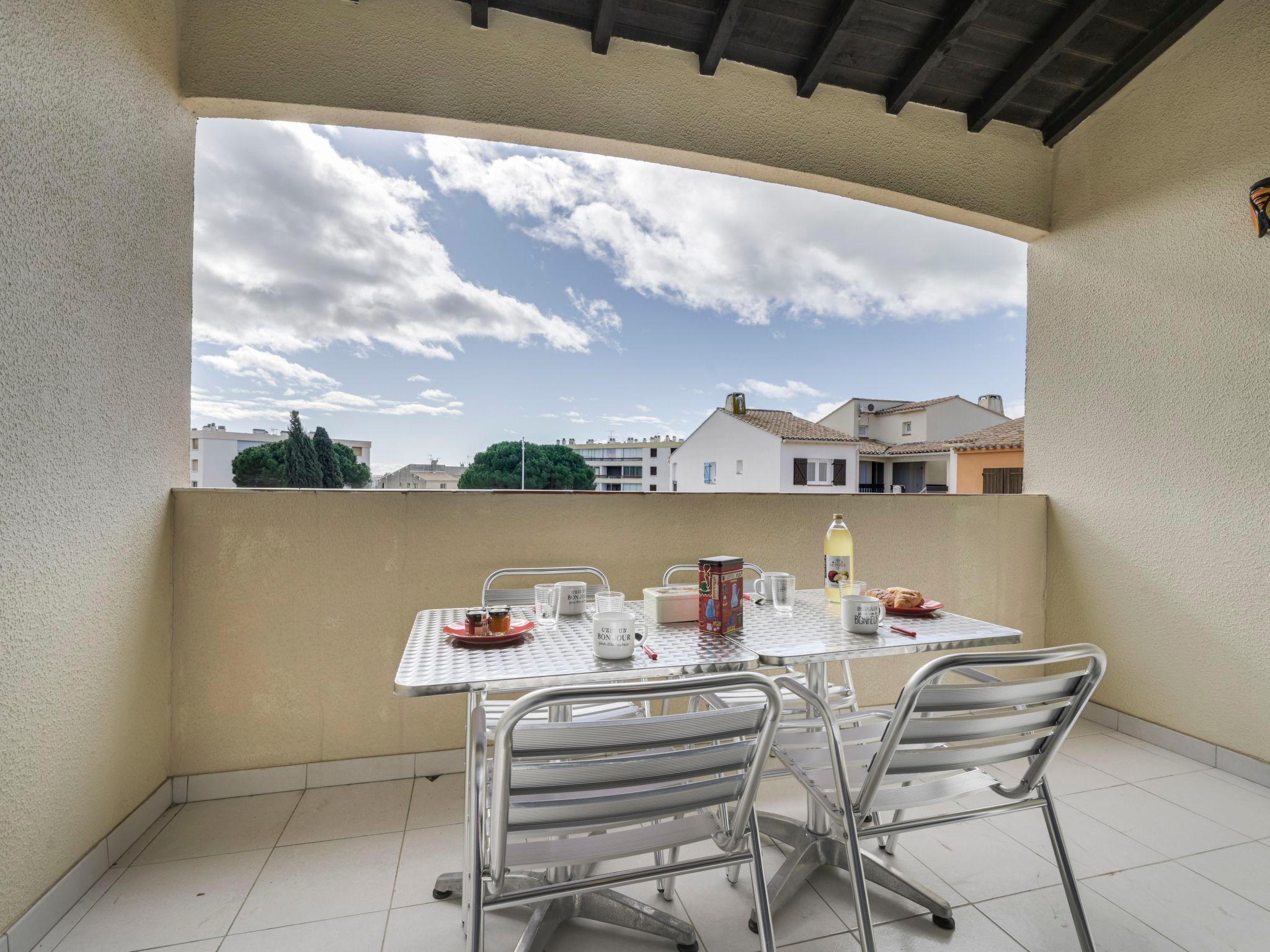 Photo 12 - Appartement de 2 chambres à Le Grau-du-Roi avec terrasse et vues à la mer