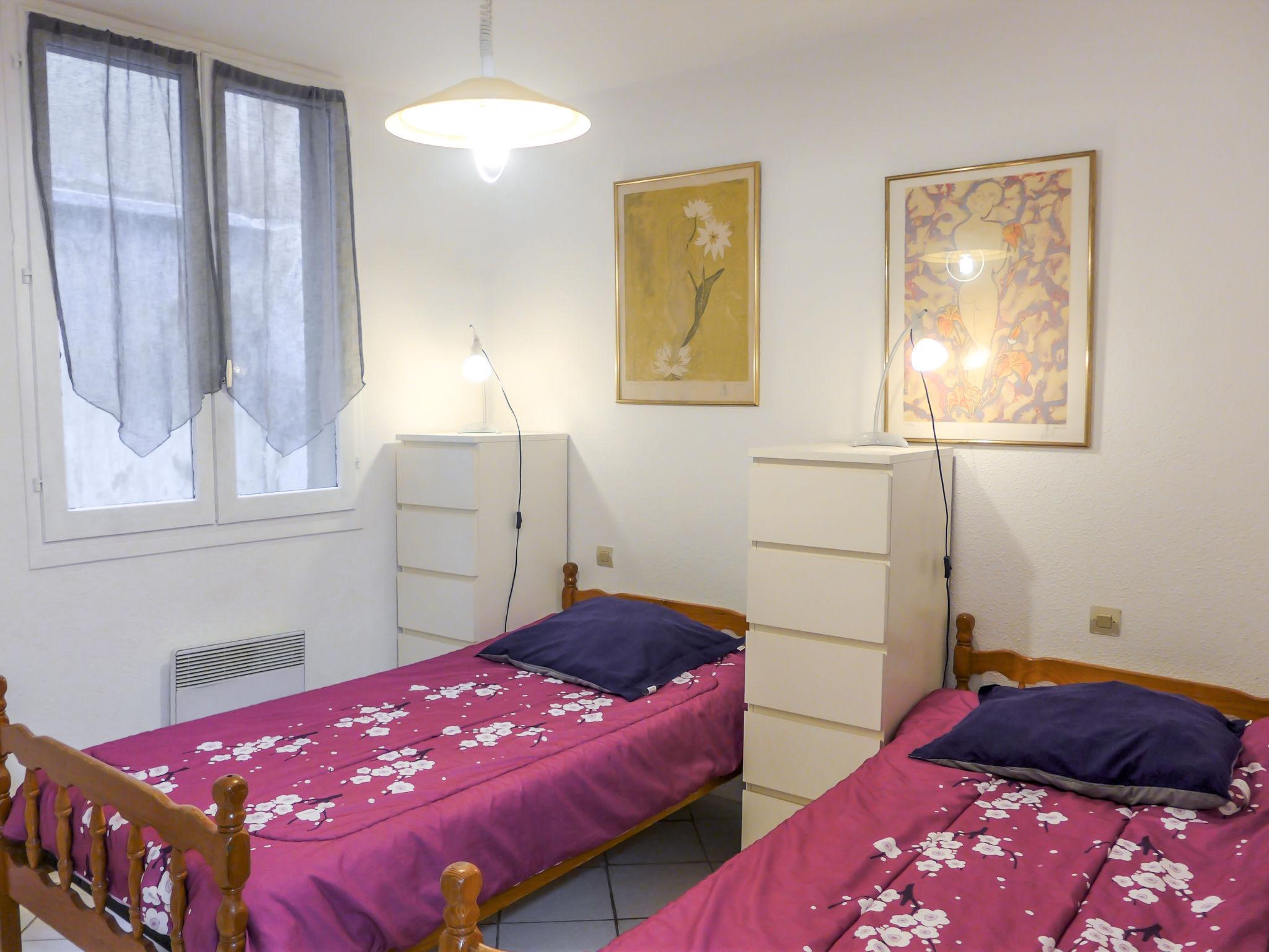 Foto 15 - Appartamento con 2 camere da letto a Nizza