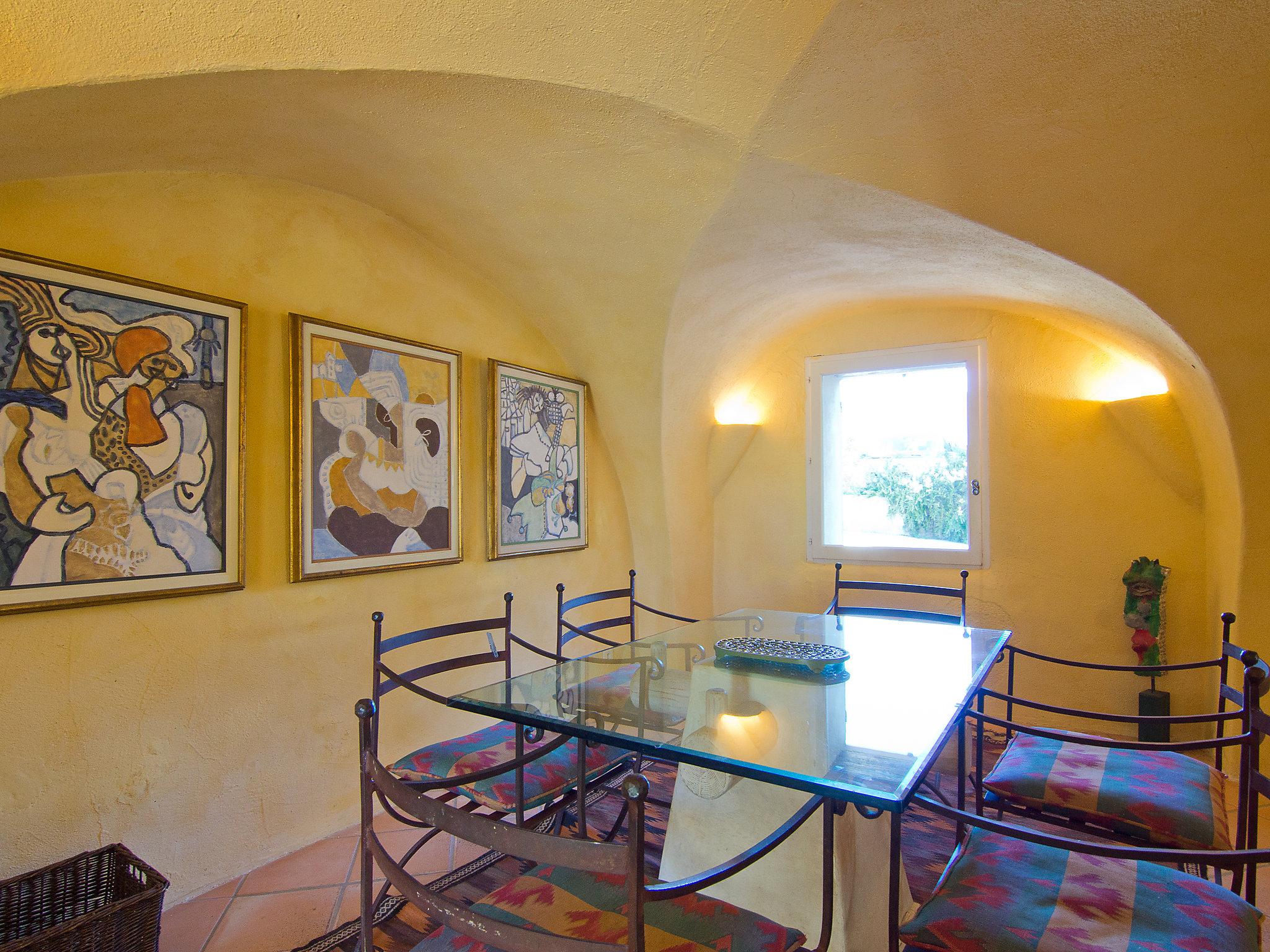 Photo 7 - Maison de 4 chambres à Cucuron avec piscine privée et terrasse