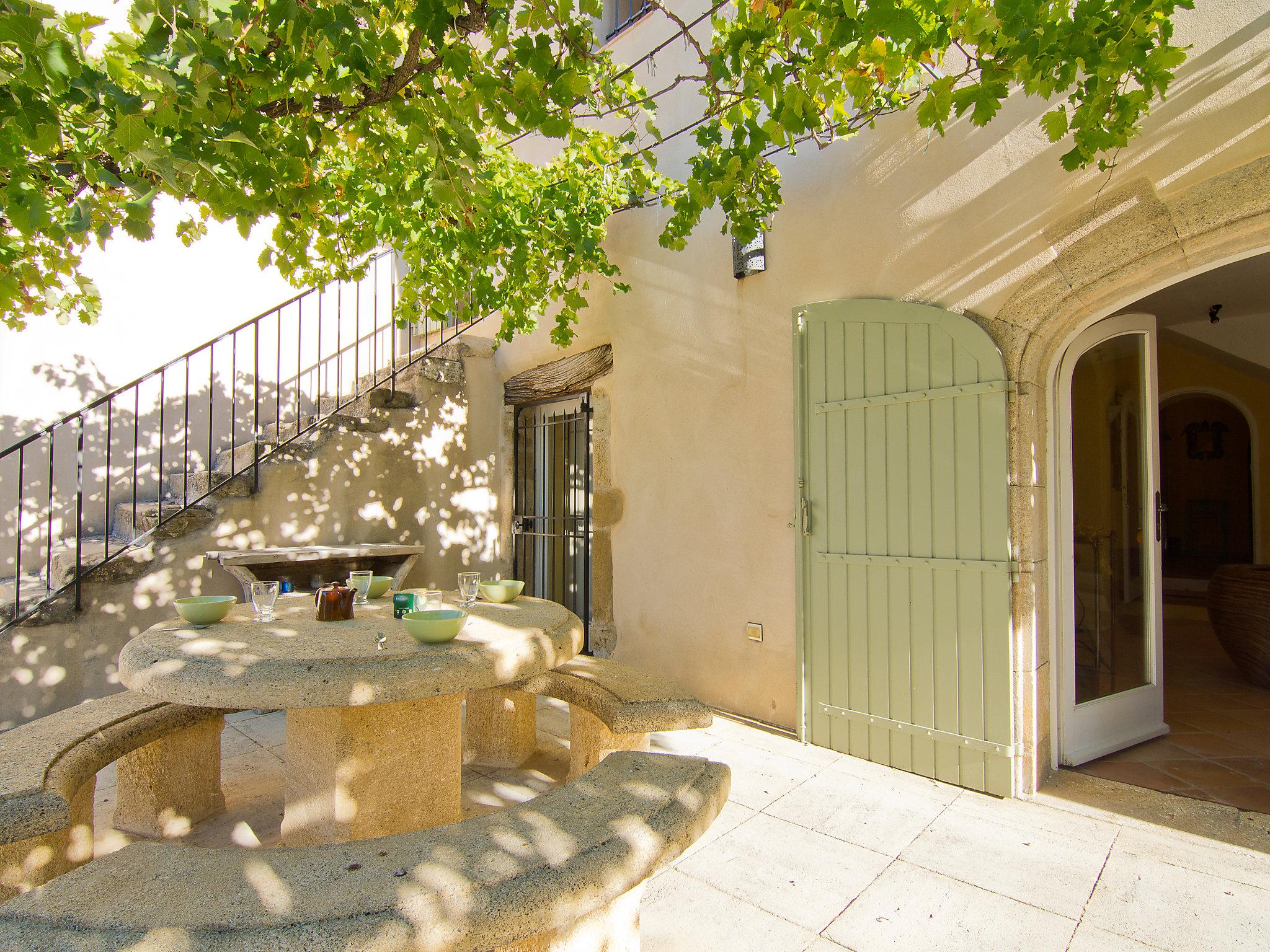 Photo 22 - Maison de 4 chambres à Cucuron avec piscine privée et terrasse