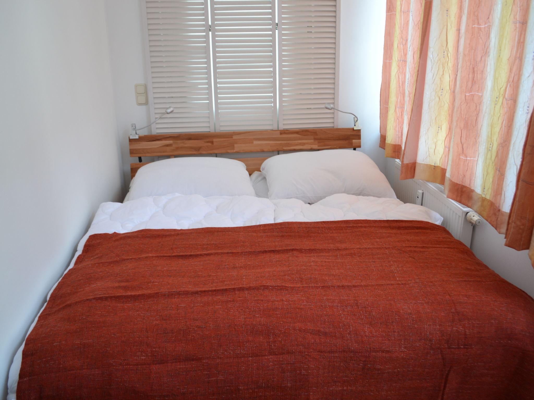 Foto 6 - Appartamento con 1 camera da letto a Heringsdorf con terrazza e vista mare