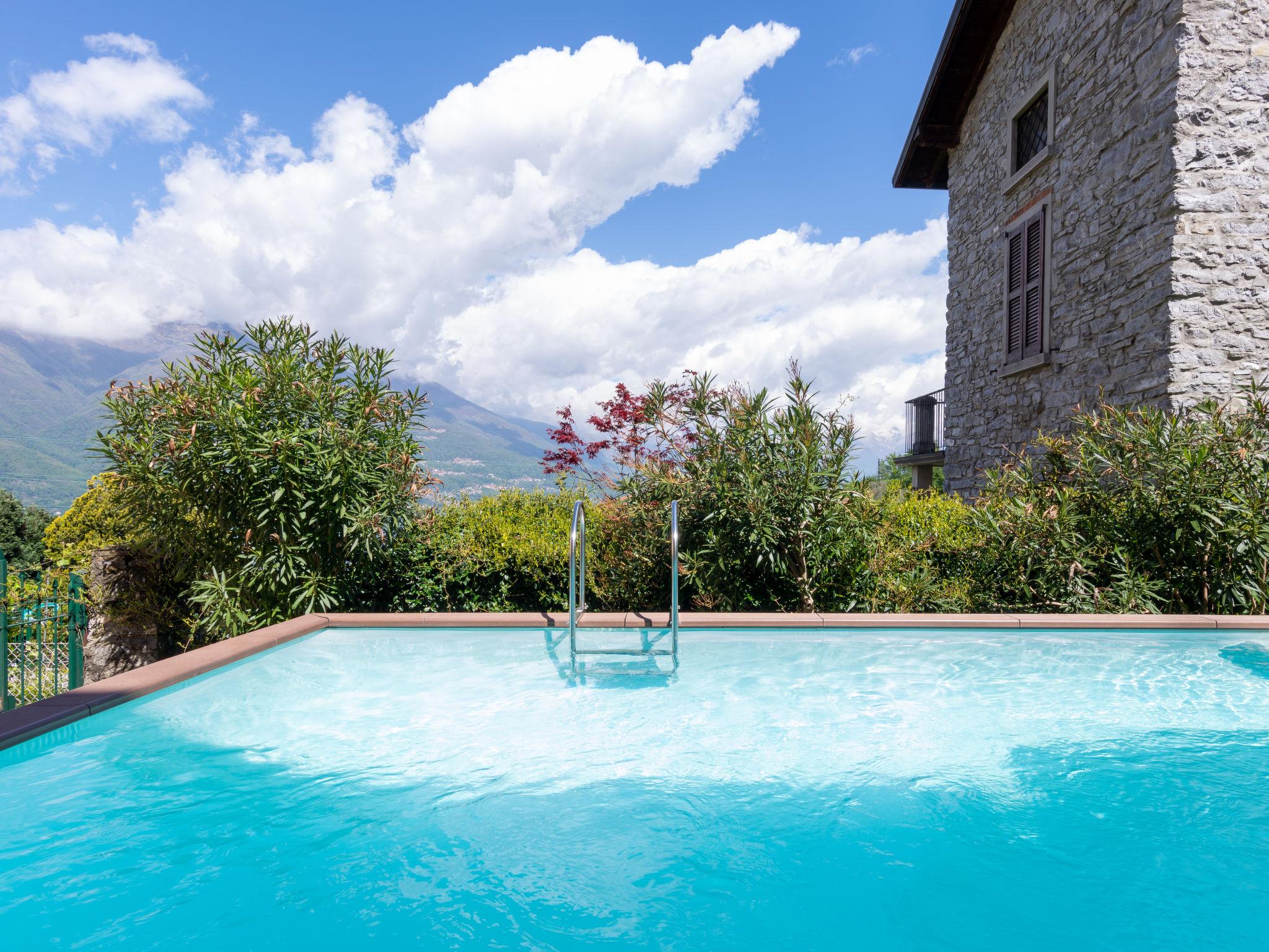 Photo 36 - Maison de 4 chambres à Perledo avec piscine privée et vues sur la montagne