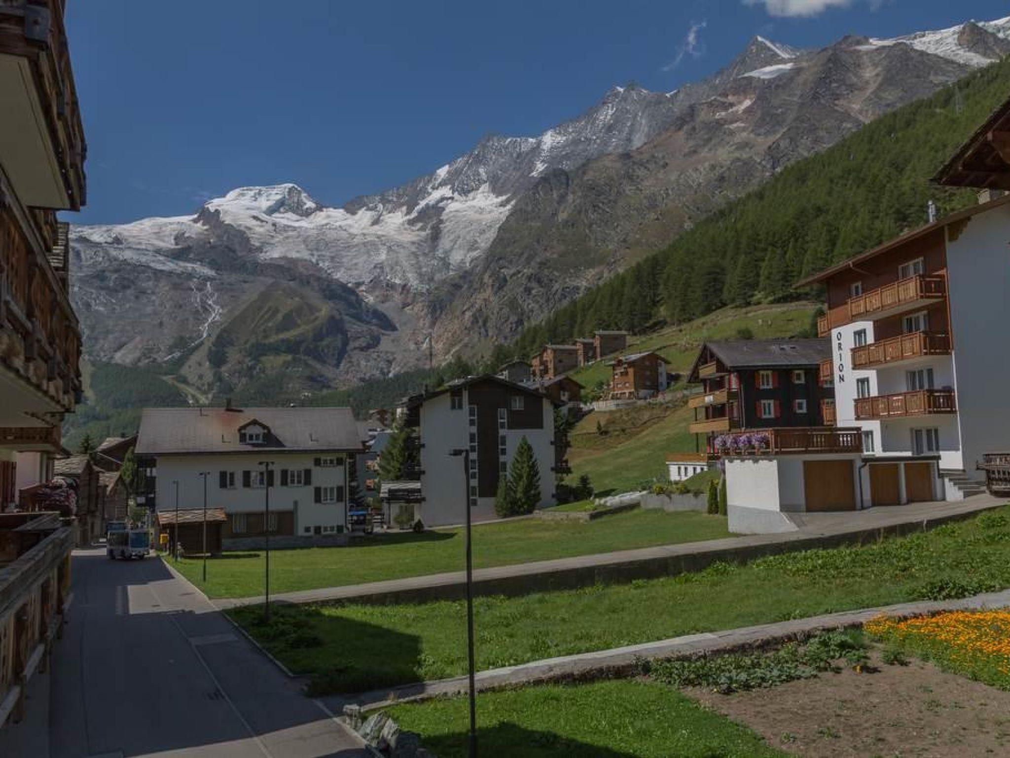 Foto 9 - Appartamento con 2 camere da letto a Saas-Fee