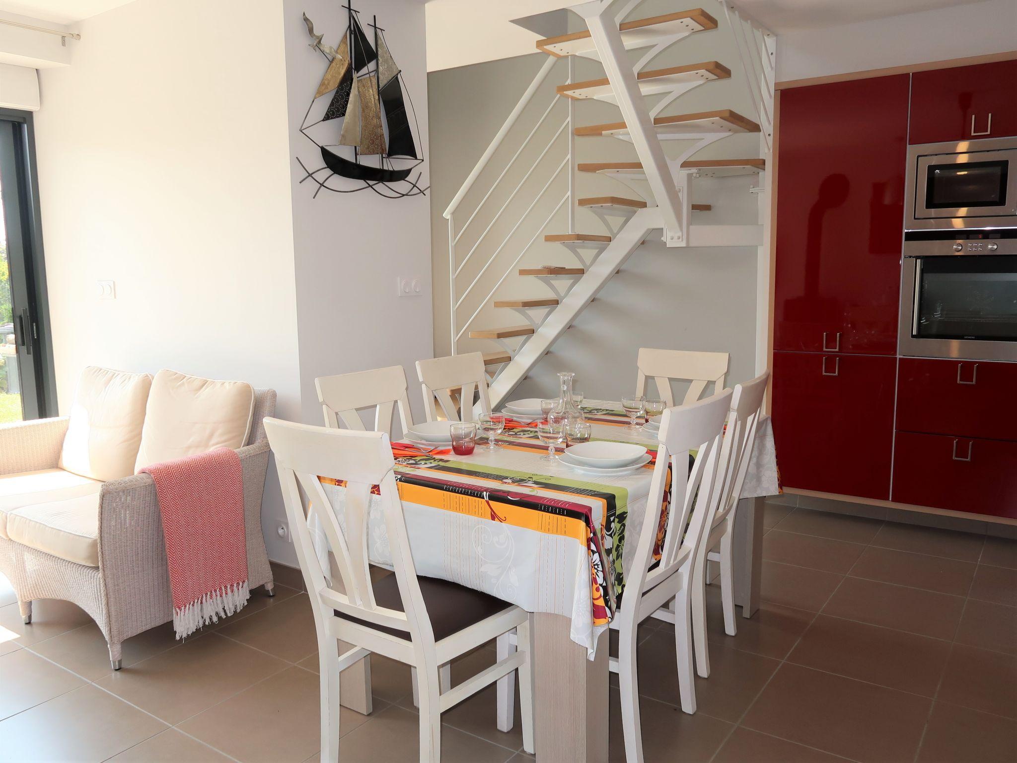 Photo 8 - 2 bedroom House in Plouescat with terrace and sea view