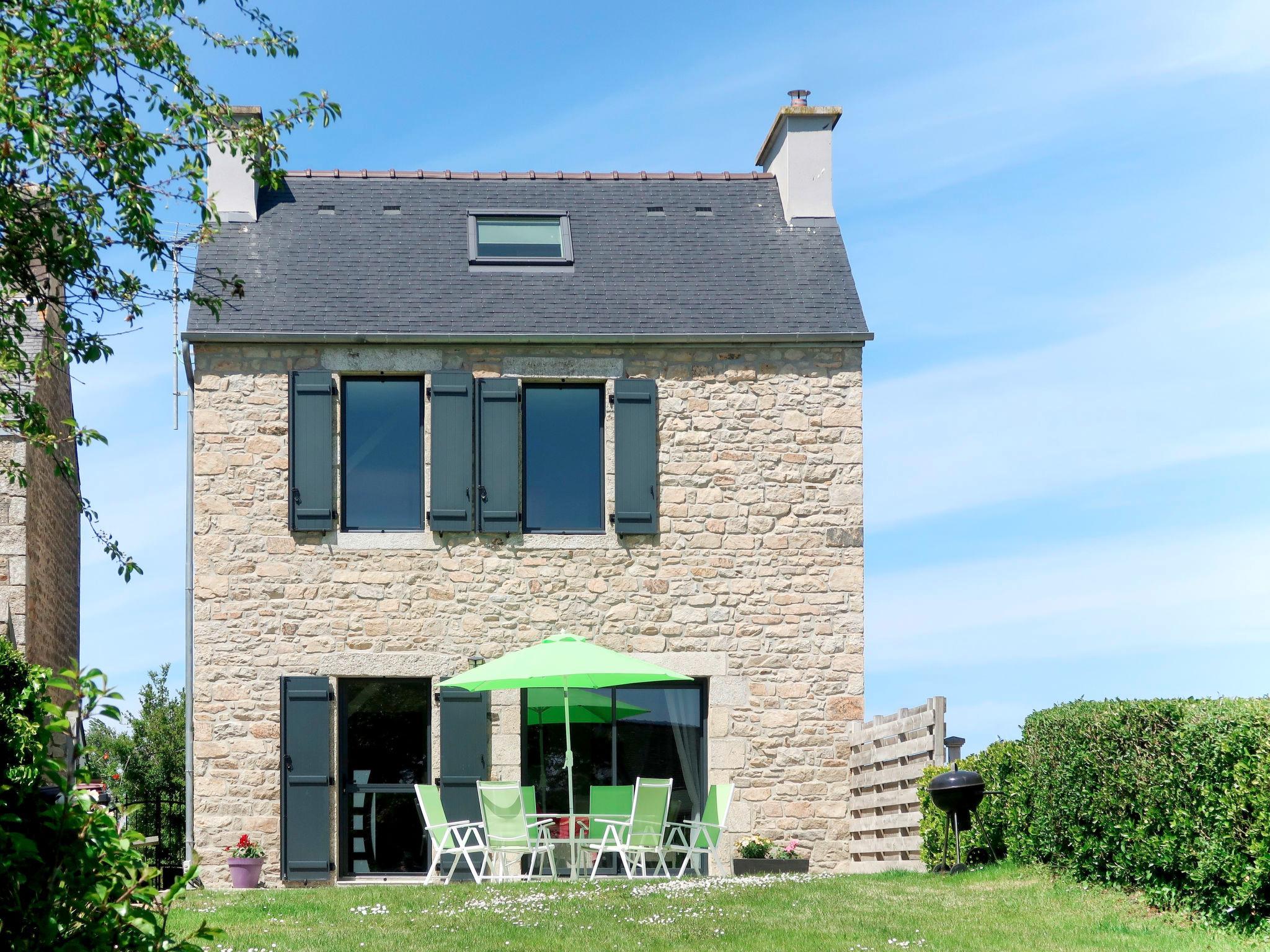 Photo 4 - Maison de 2 chambres à Plouescat avec terrasse et vues à la mer