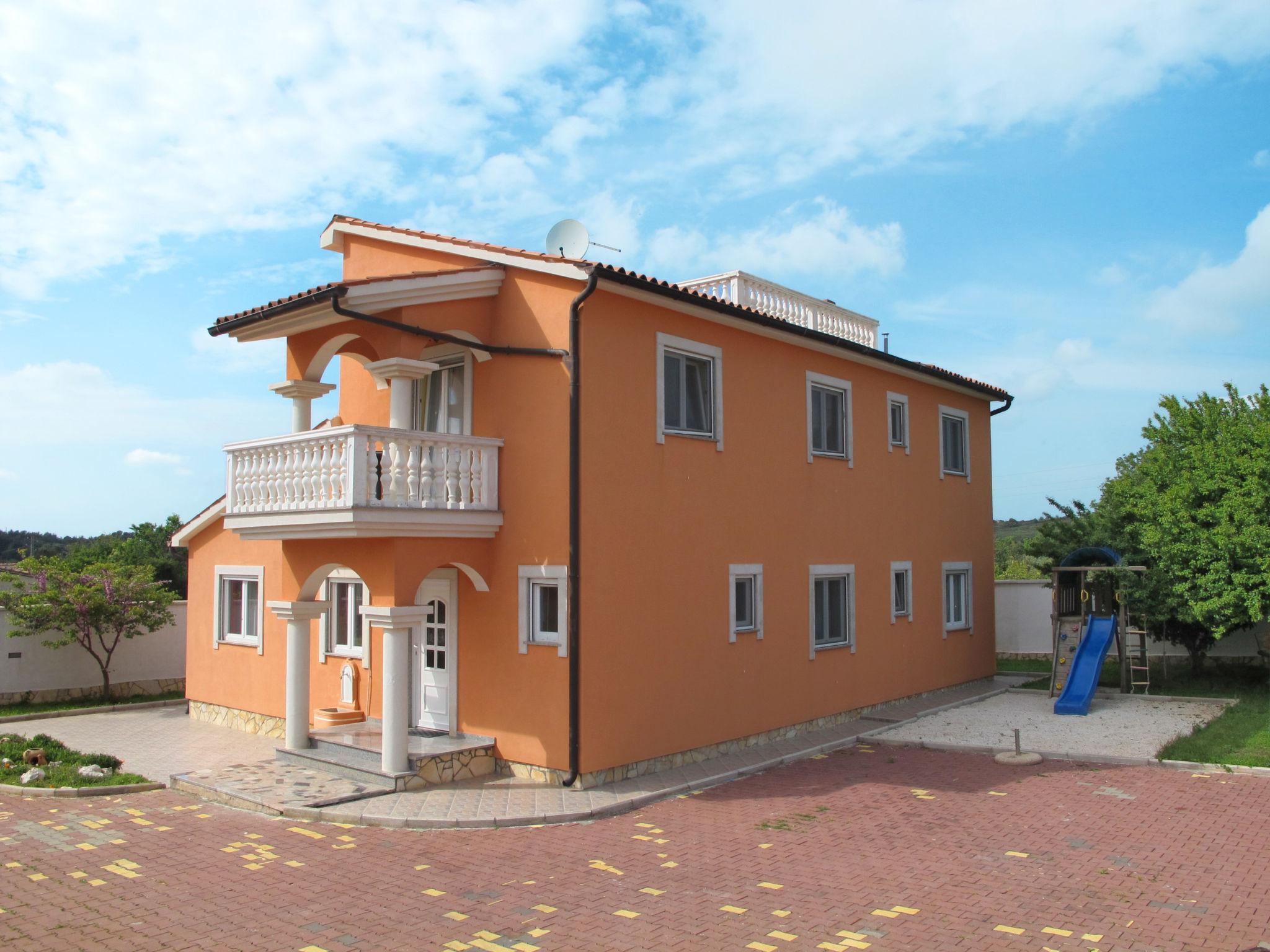 Photo 18 - 6 bedroom House in Pula with private pool and sea view
