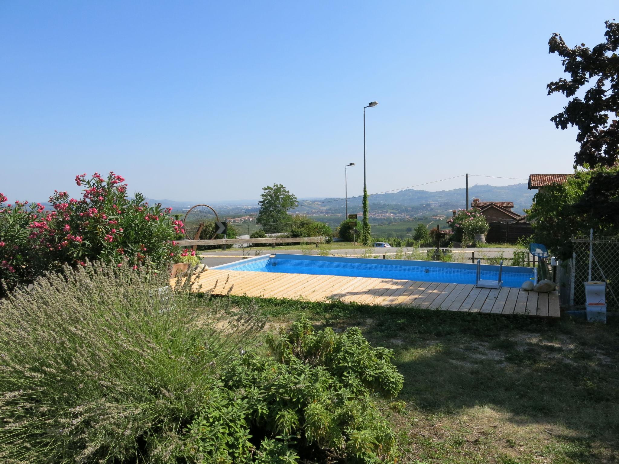 Foto 3 - Apartamento de 1 habitación en La Morra con piscina y jardín