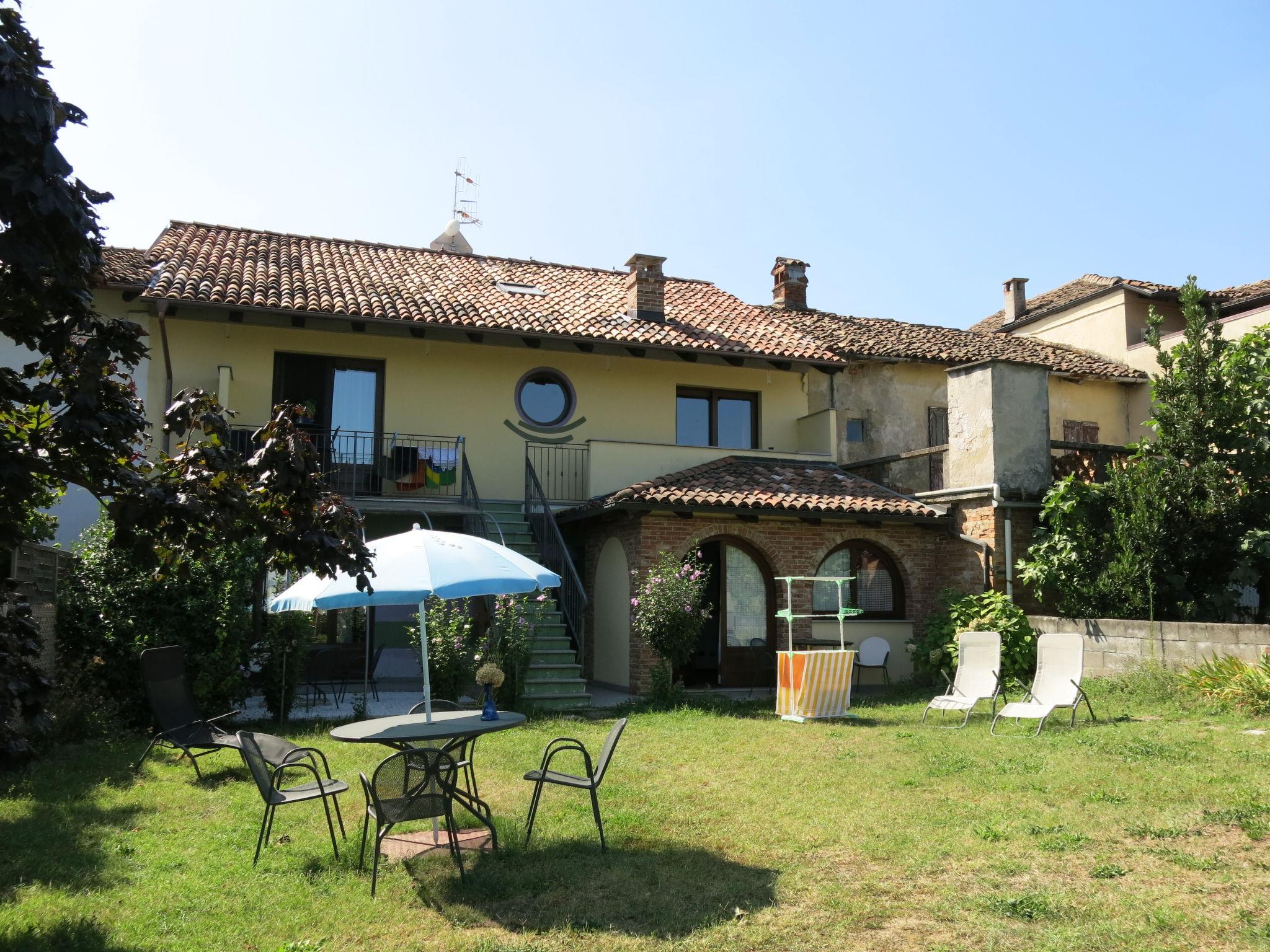 Foto 1 - Appartamento con 1 camera da letto a La Morra con piscina e giardino