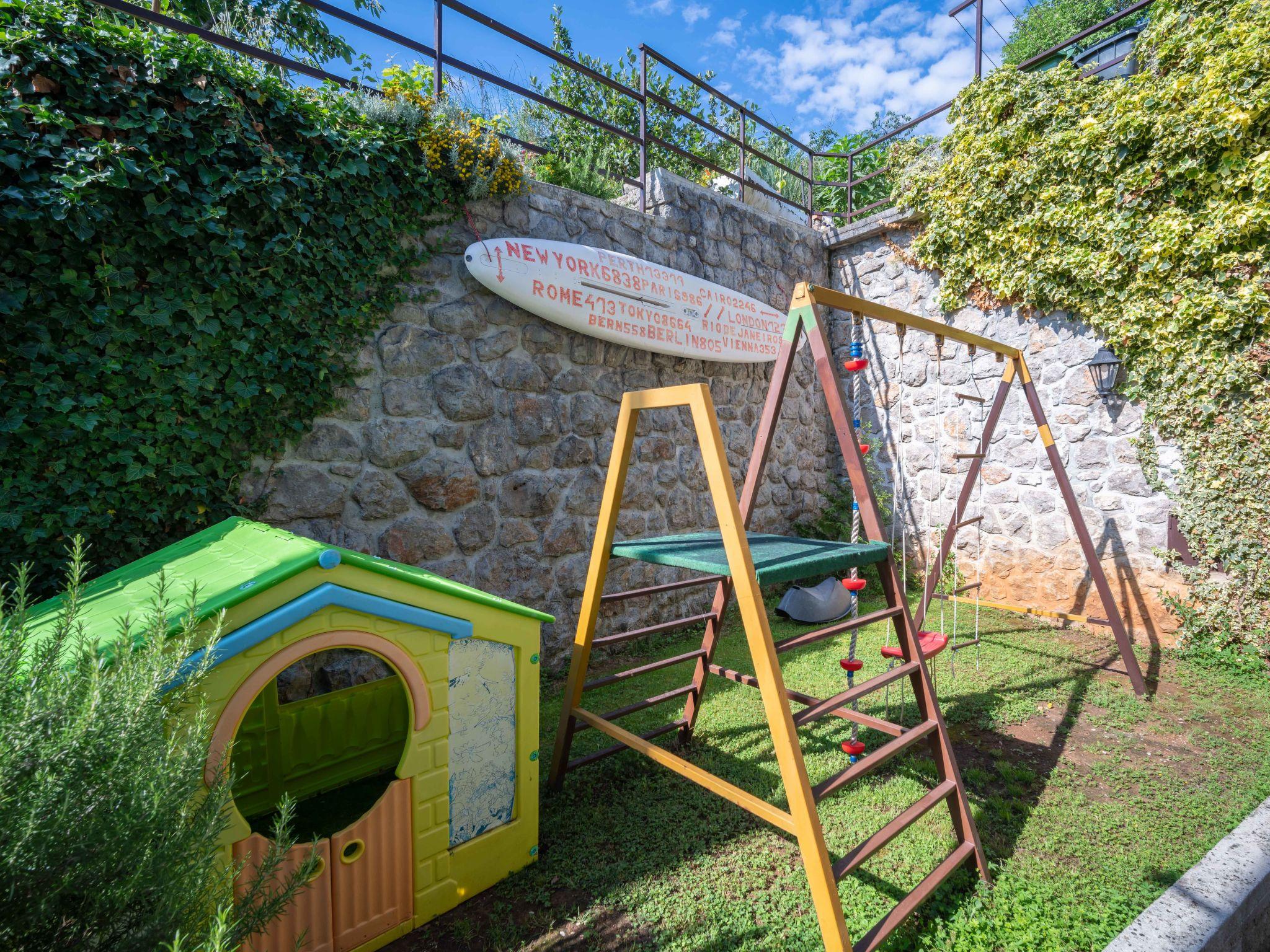 Photo 38 - Maison de 5 chambres à Lovran avec piscine privée et jardin