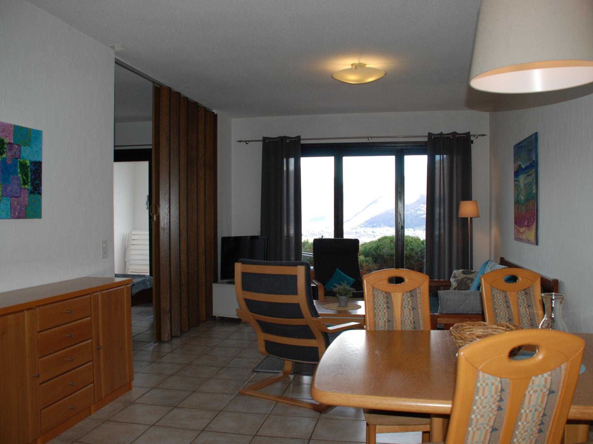 Photo 21 - 2 bedroom Apartment in Gambarogno with swimming pool and garden