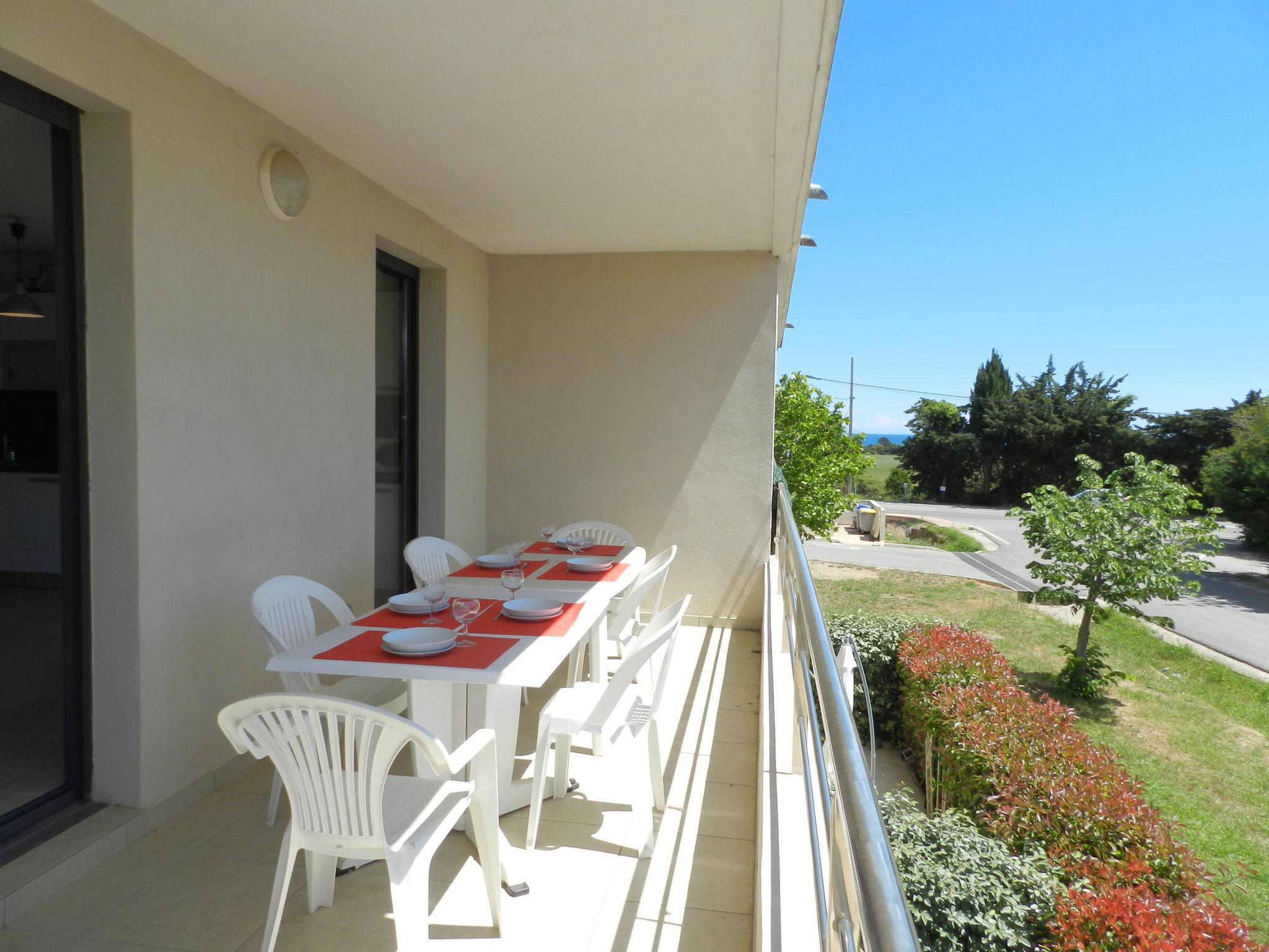 Photo 14 - 3 bedroom Apartment in San-Giuliano with sea view