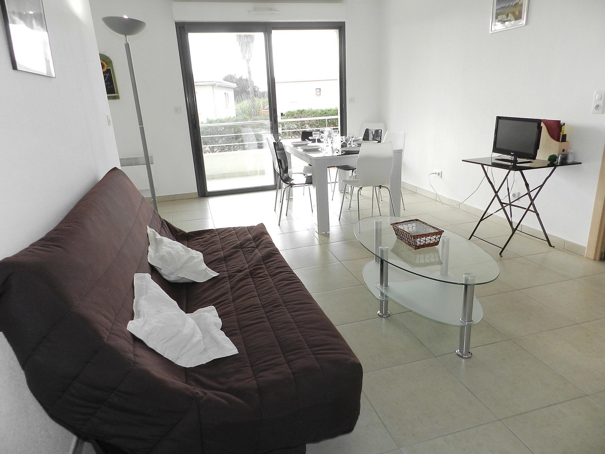 Photo 2 - Appartement de 3 chambres à San-Giuliano avec vues à la mer