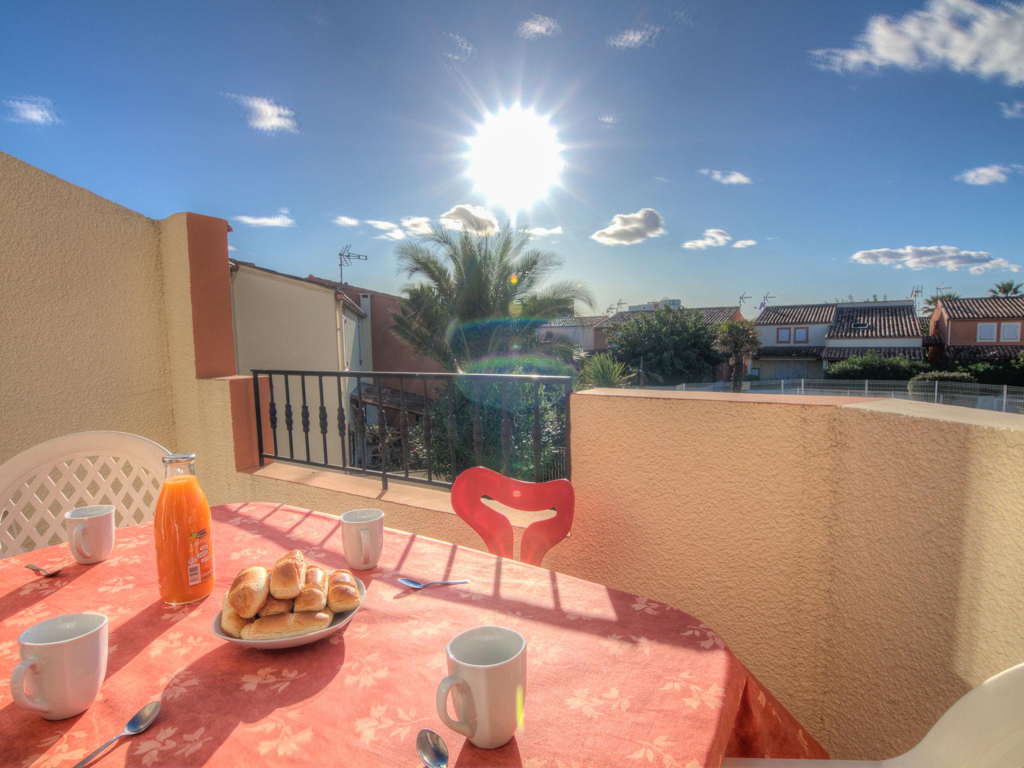 Photo 2 - Appartement de 2 chambres à Agde avec piscine et terrasse