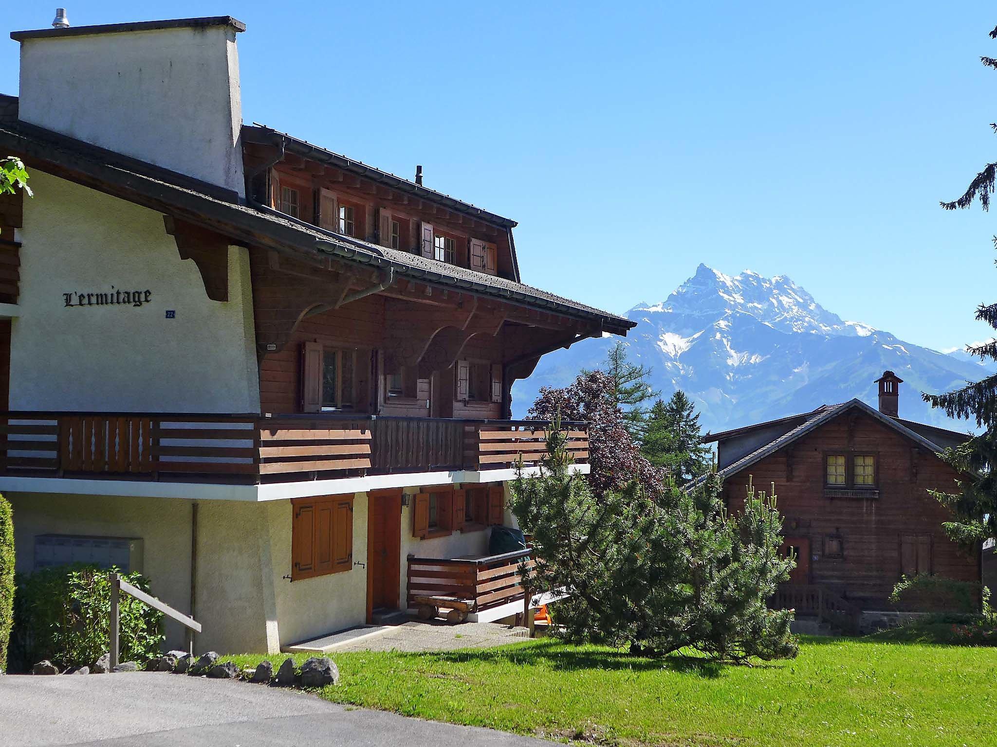 Photo 1 - Appartement de 3 chambres à Ollon avec vues sur la montagne