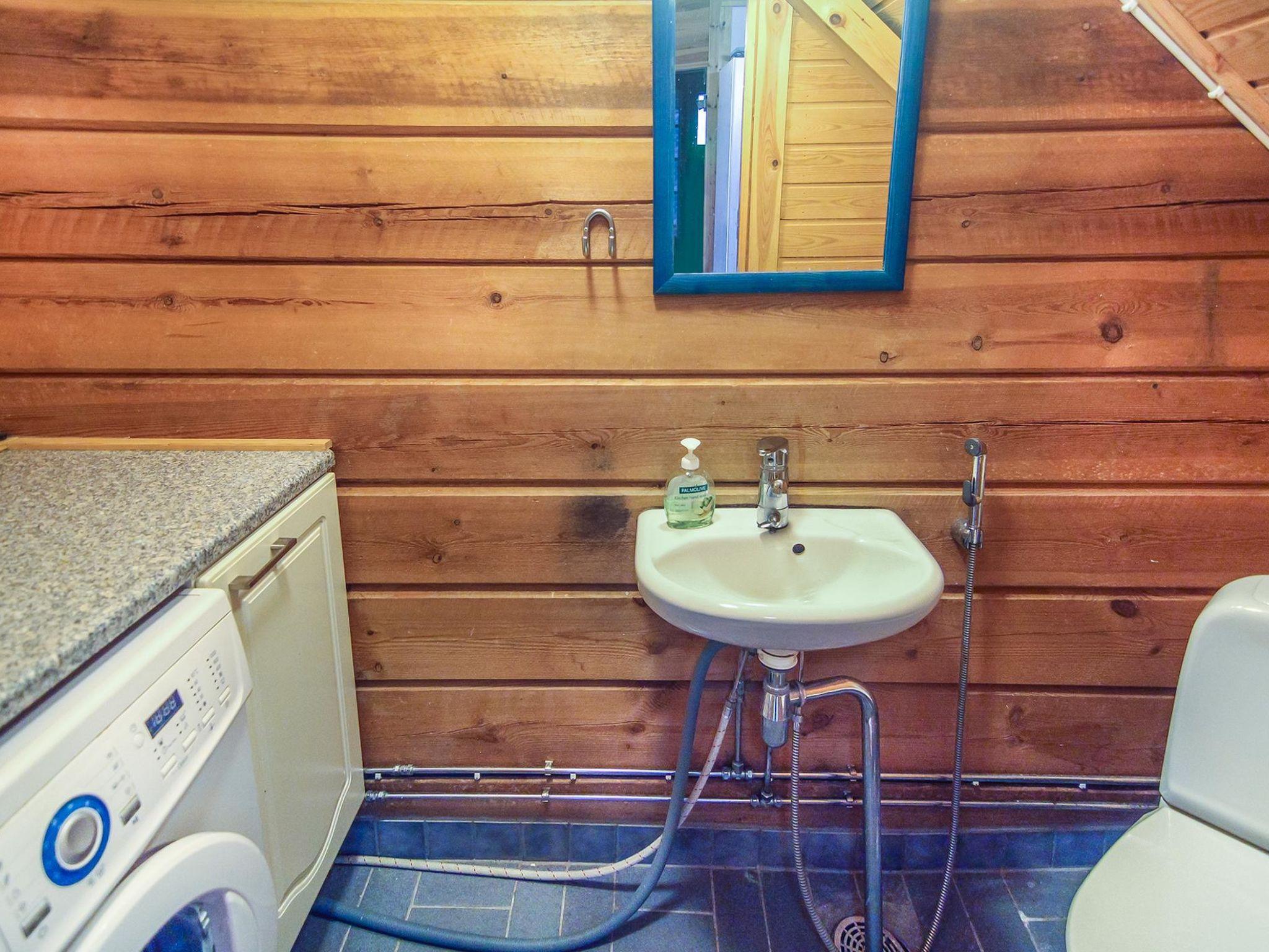 Foto 19 - Casa de 1 habitación en Pertunmaa con sauna