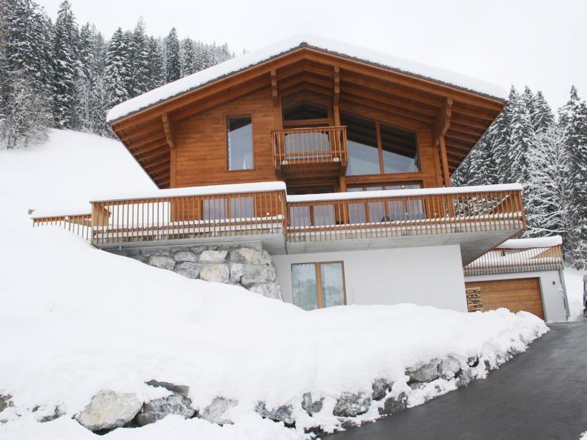 Foto 3 - Apartamento de 5 habitaciones en Zweisimmen con sauna