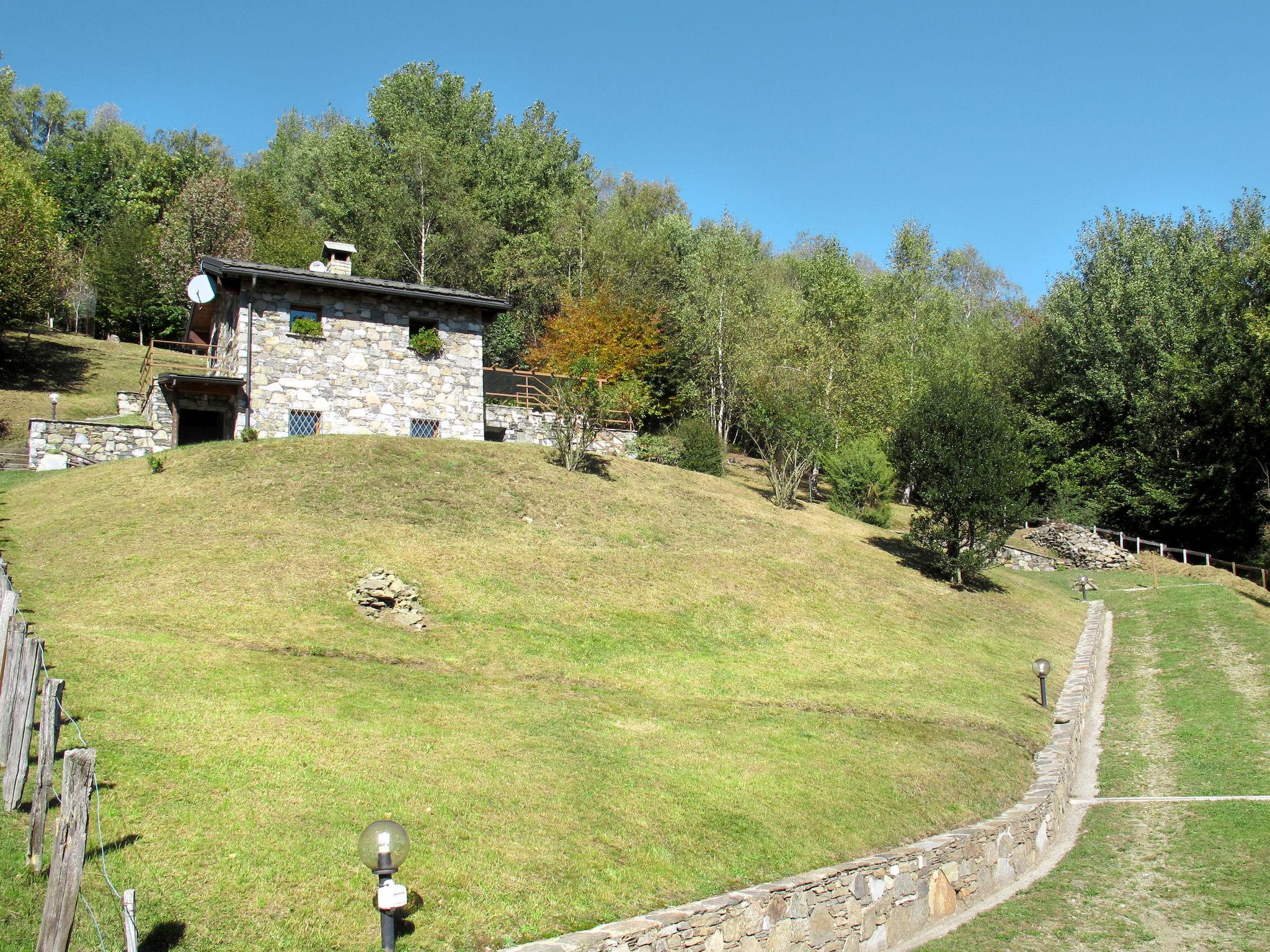 Foto 16 - Casa con 2 camere da letto a Plesio con giardino e vista sulle montagne