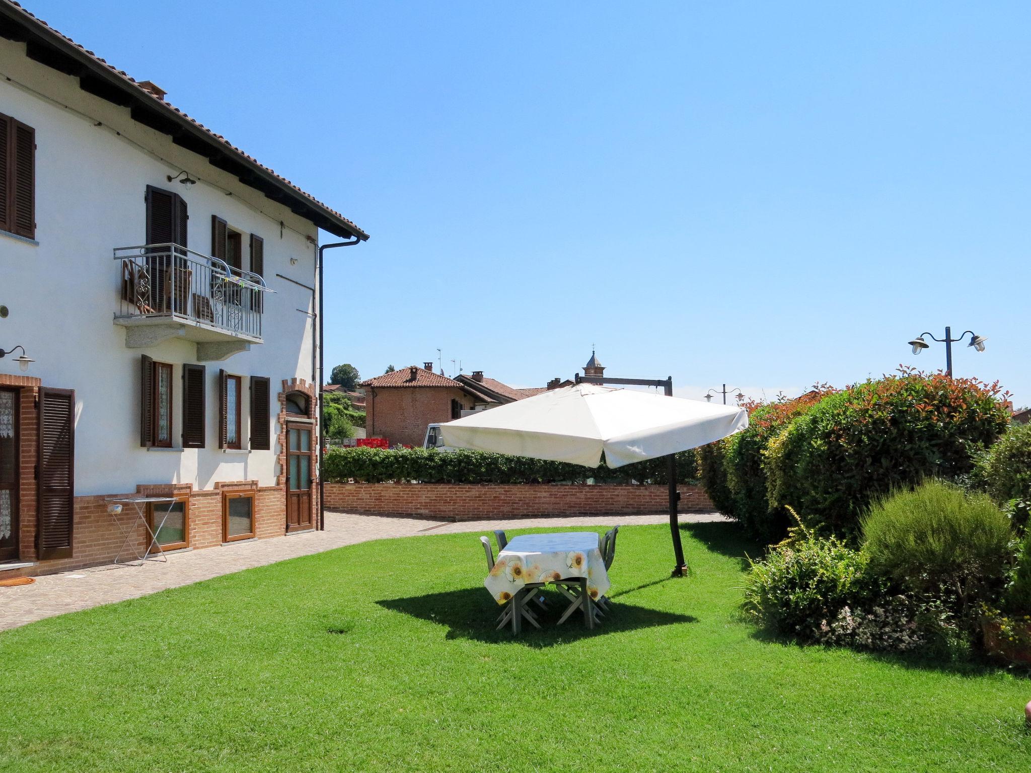 Foto 4 - Apartamento de 1 habitación en Cossombrato con piscina y jardín