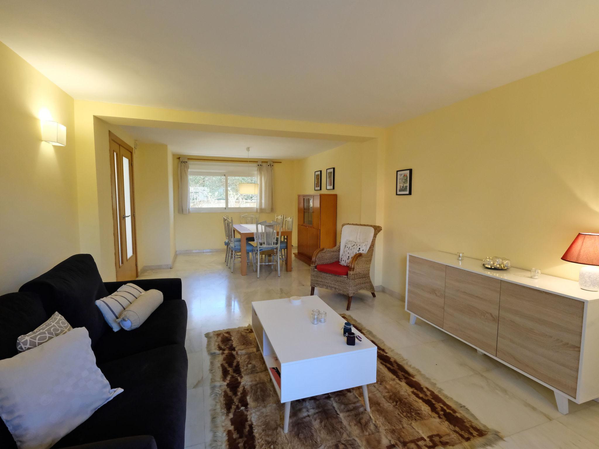 Foto 6 - Apartamento de 3 quartos em Tarragona com piscina e vistas do mar